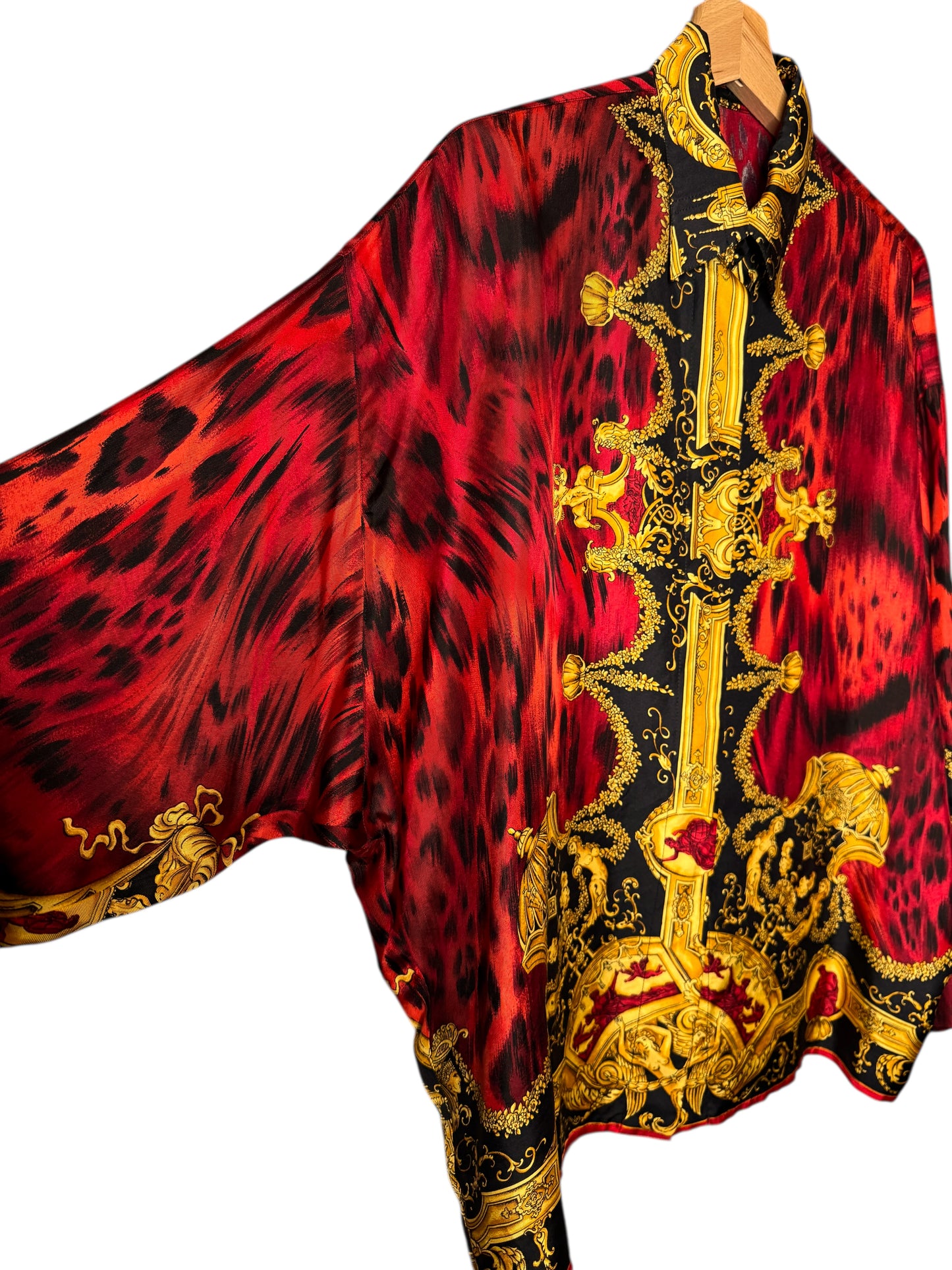 Camicia vintage Gianni Versace – Linea Istante – Taglia 42 – Stampa barocca oro e animalier rossa