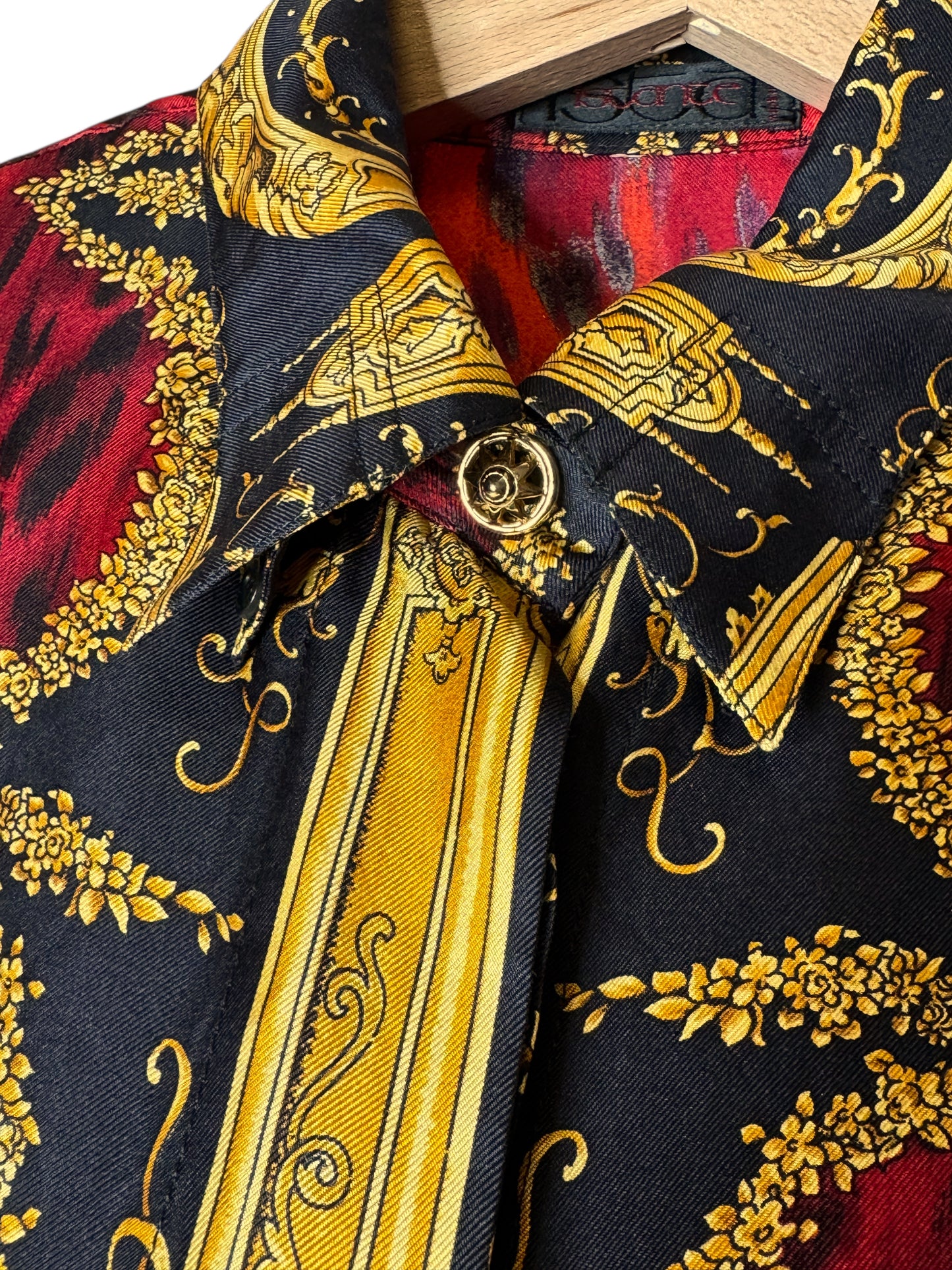 Camicia vintage Gianni Versace – Linea Istante – Taglia 42 – Stampa barocca oro e animalier rossa