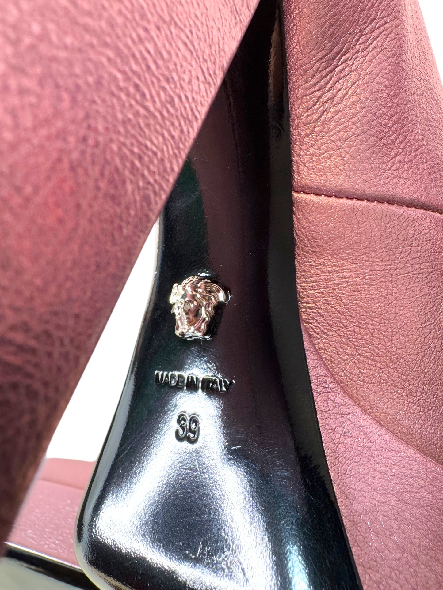 Versace Décolleté Donna Rosa Metallico con Plateau e Tacco Alto – Taglia 39