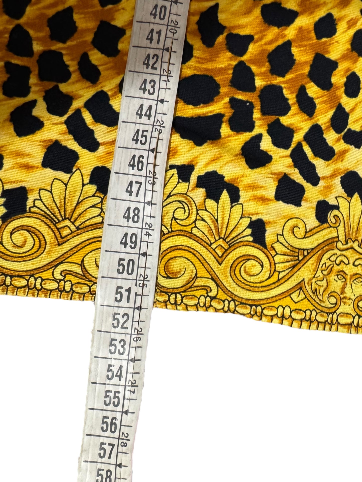 Completo vintage Istante by Gianni Versace anni ’90 – Giacca + Gonna con stampa barocca e animalier