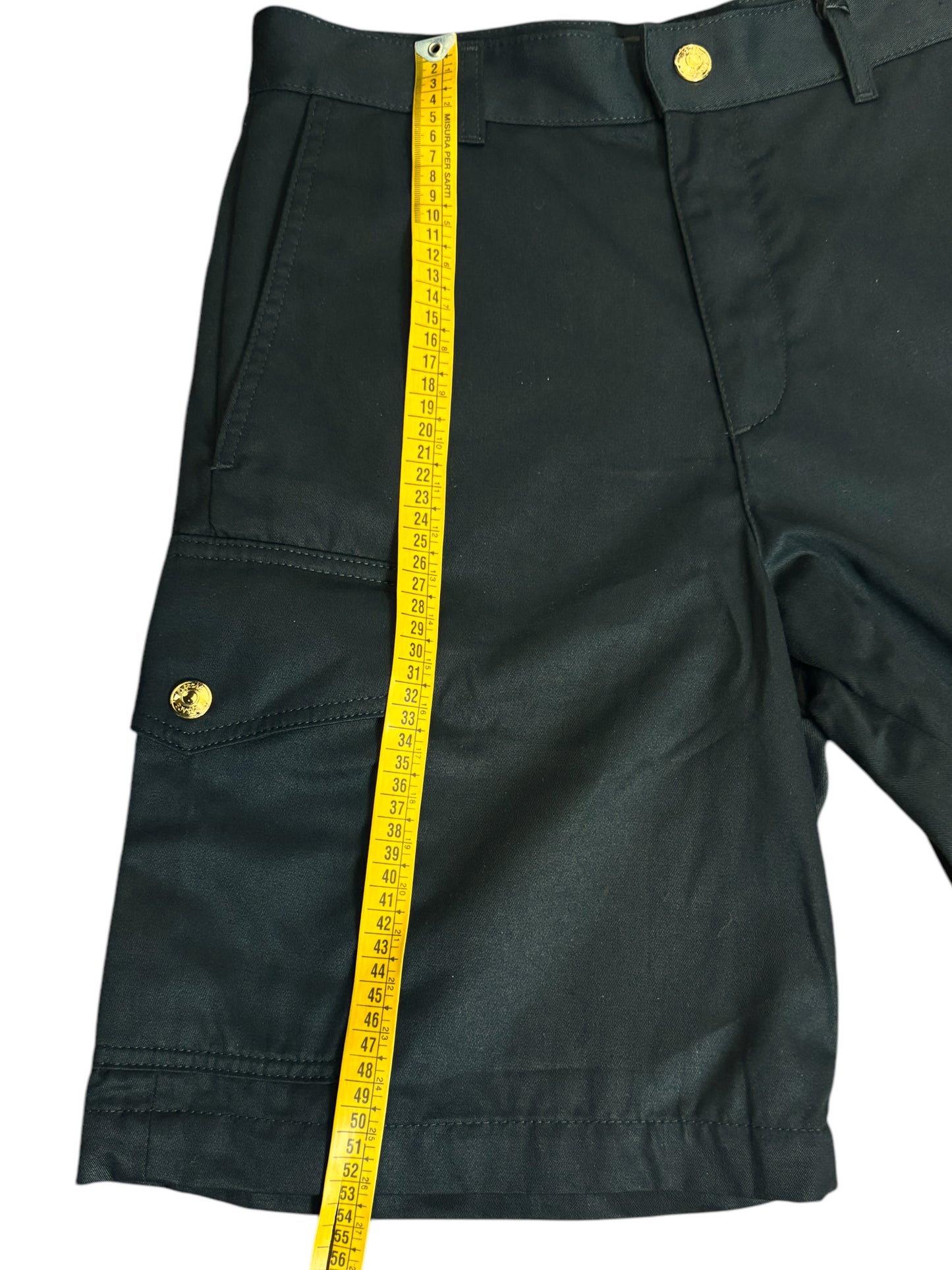 Bermuda Cargo Versace Nero con Stampa Barocco – Taglia 46 – 100% Cotone.