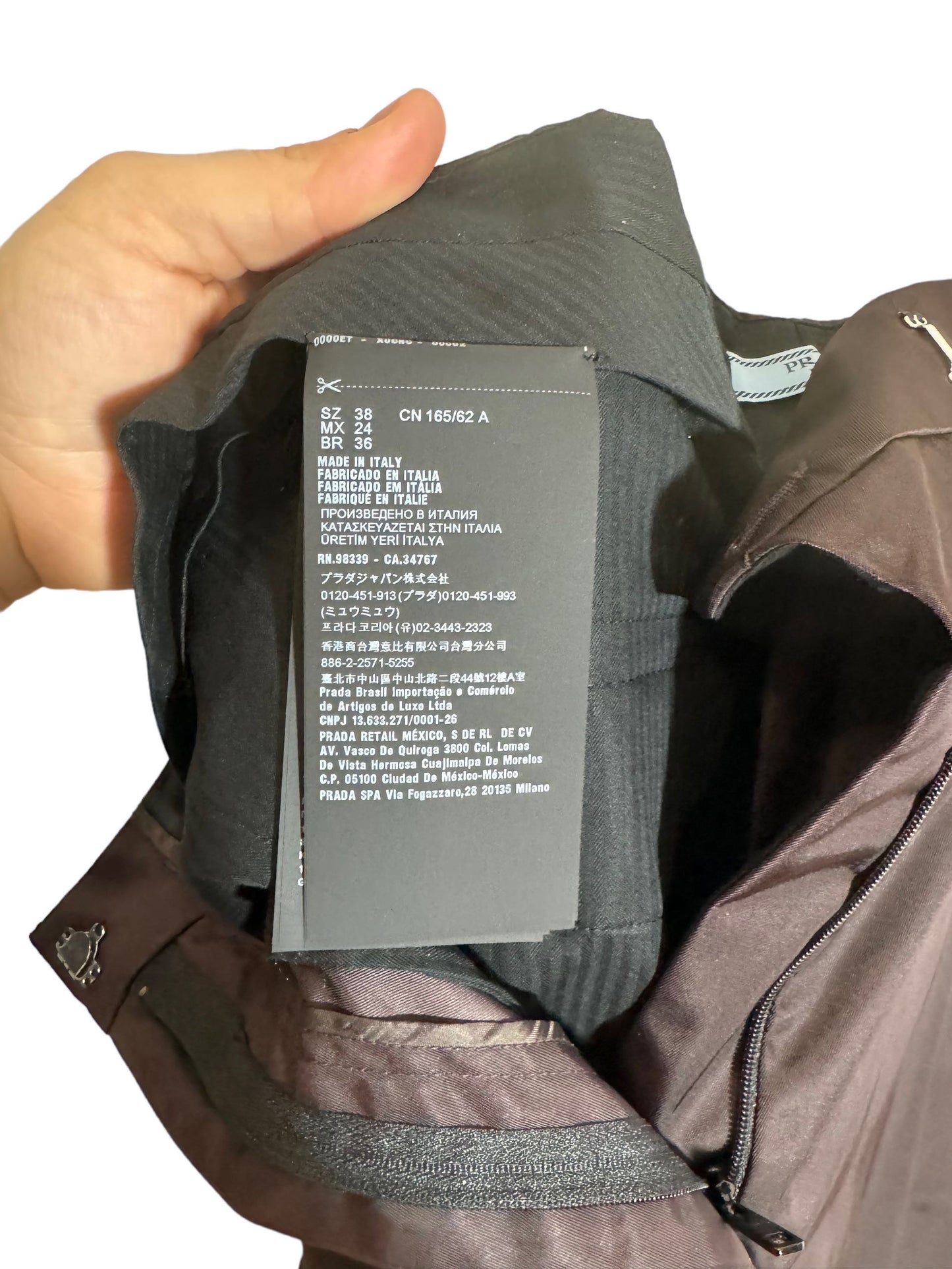 Prada pantaloni in nylon (38)