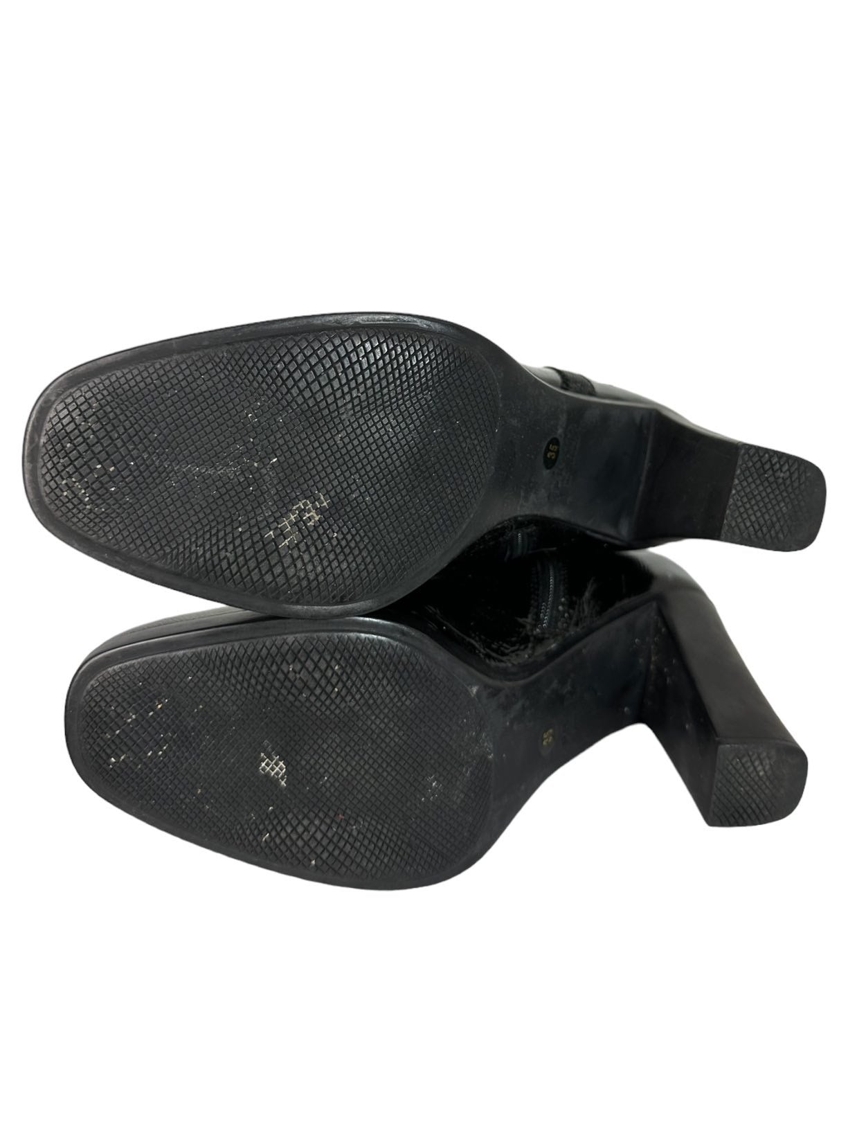 Prada stivali vintage in vernice (N 35)