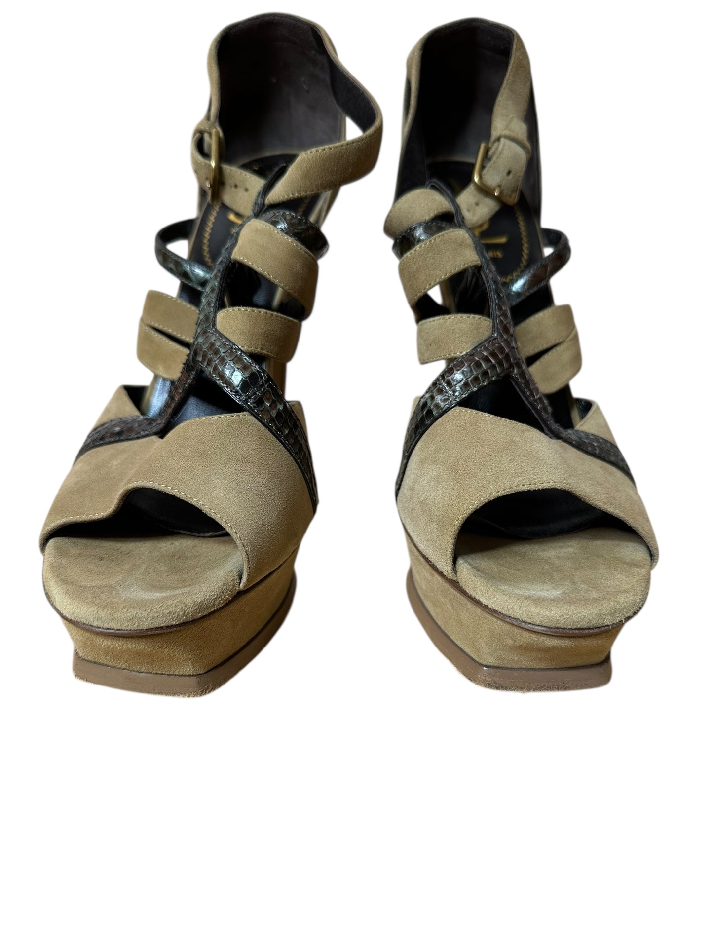Yves Saint Laurent sandali in suede (40)