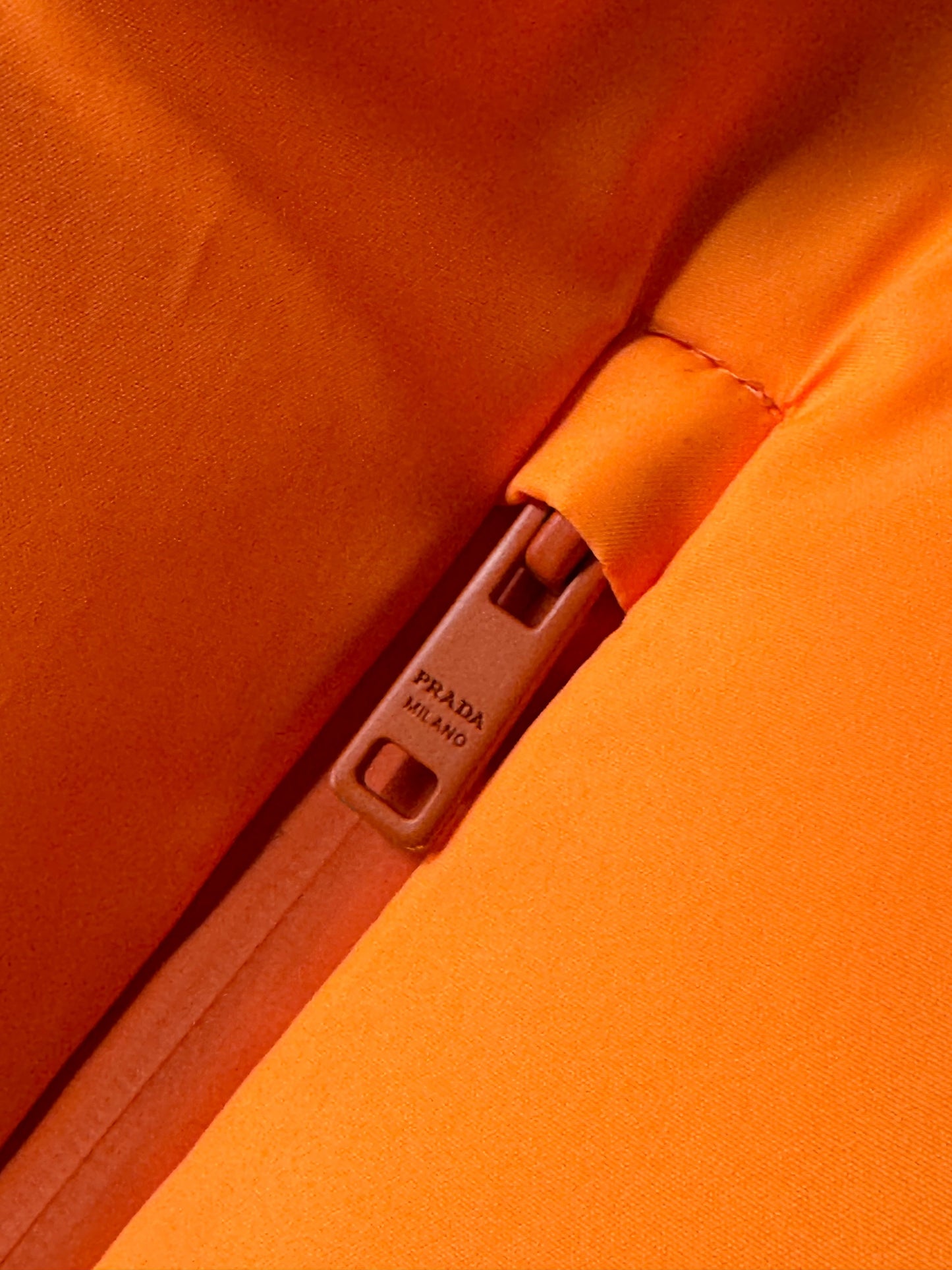 Gilet Donna Prada Arancione in Nylon Imbottito