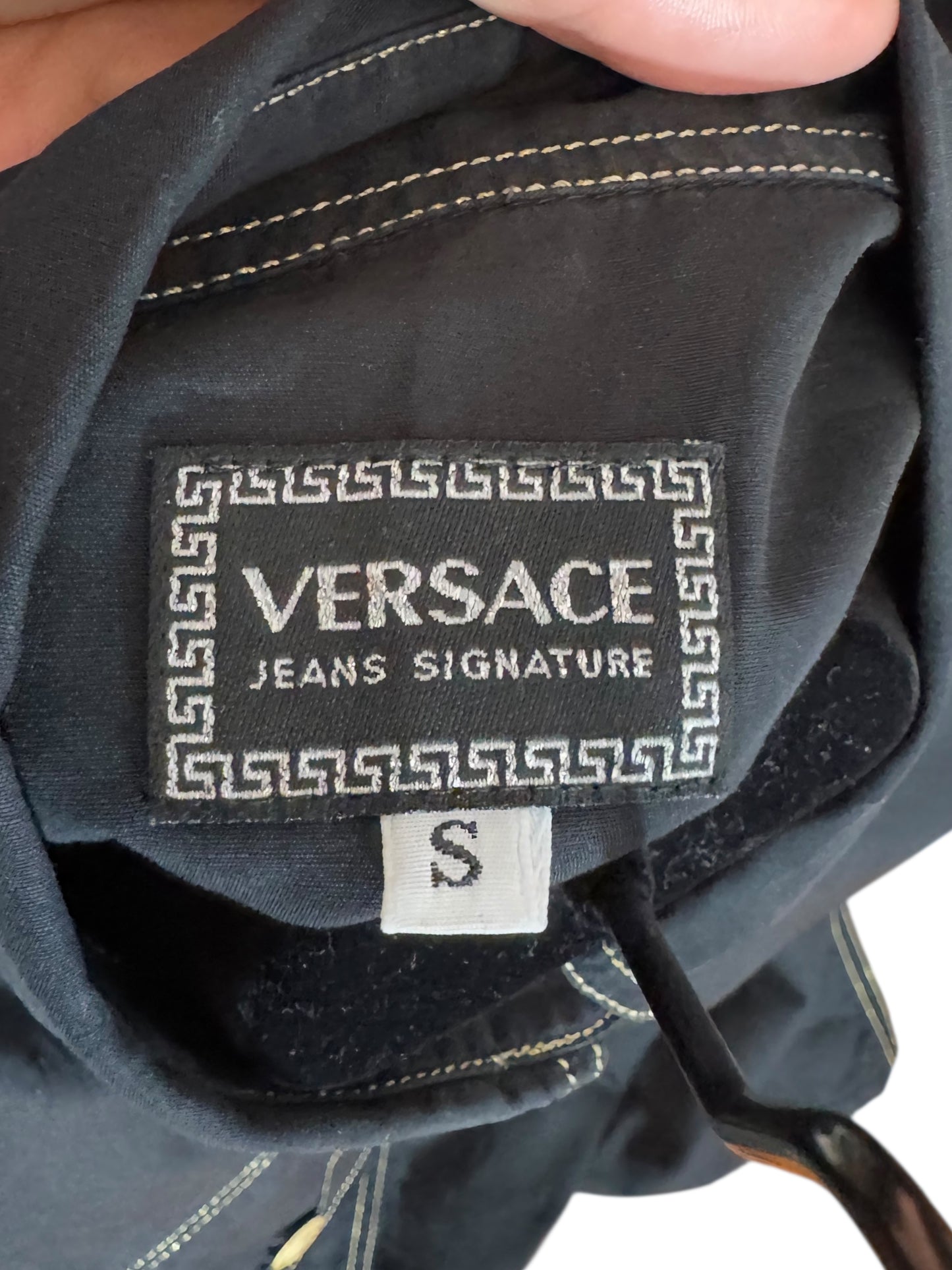 Camicia Vintage Versace Jeans Signature Nera – Bottoni Oro Medusa – Made in Italy – Taglia S