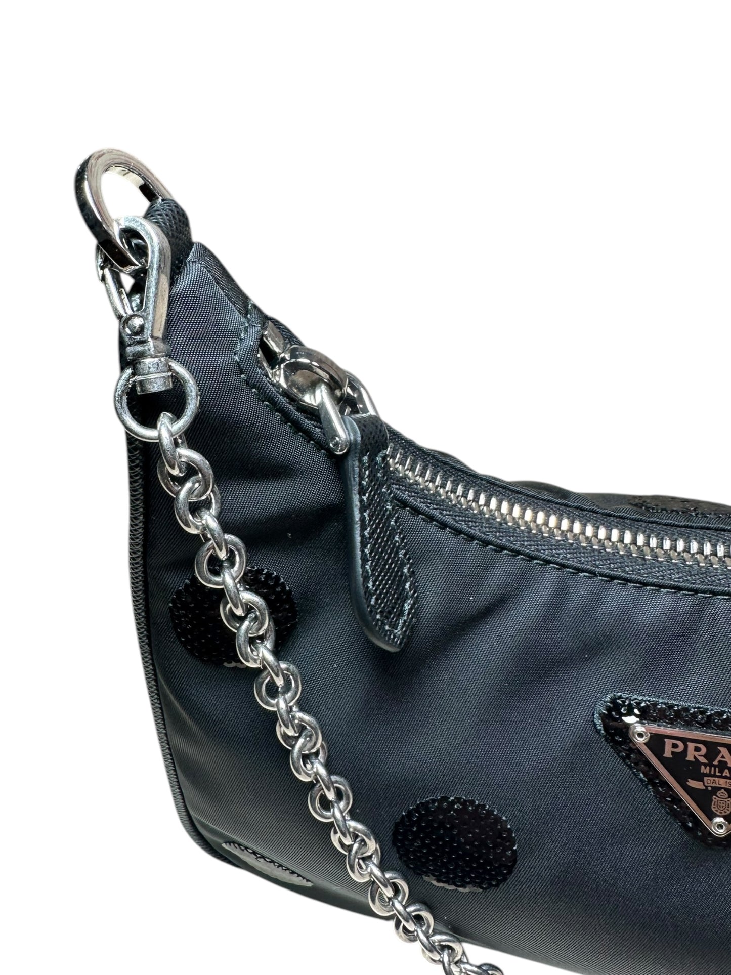 Prada Re-edition con paillettes