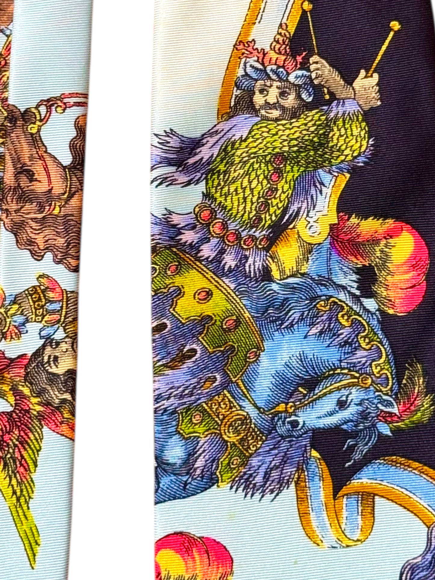 Cravatta vintage Gianni Versace seta stampa carrozza barocca medievale