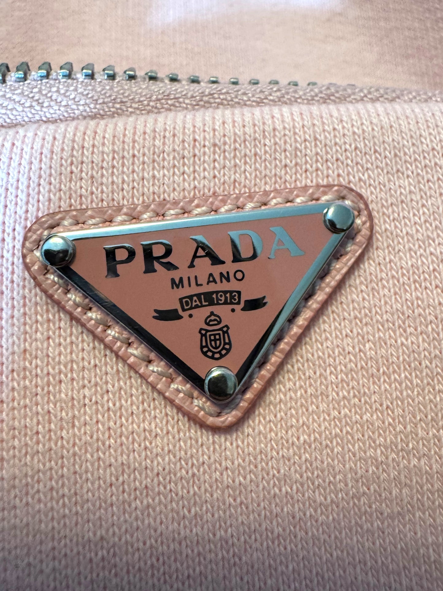 Felpa Prada Donna Rosa con Cappuccio e Mini Pochette – Taglia L