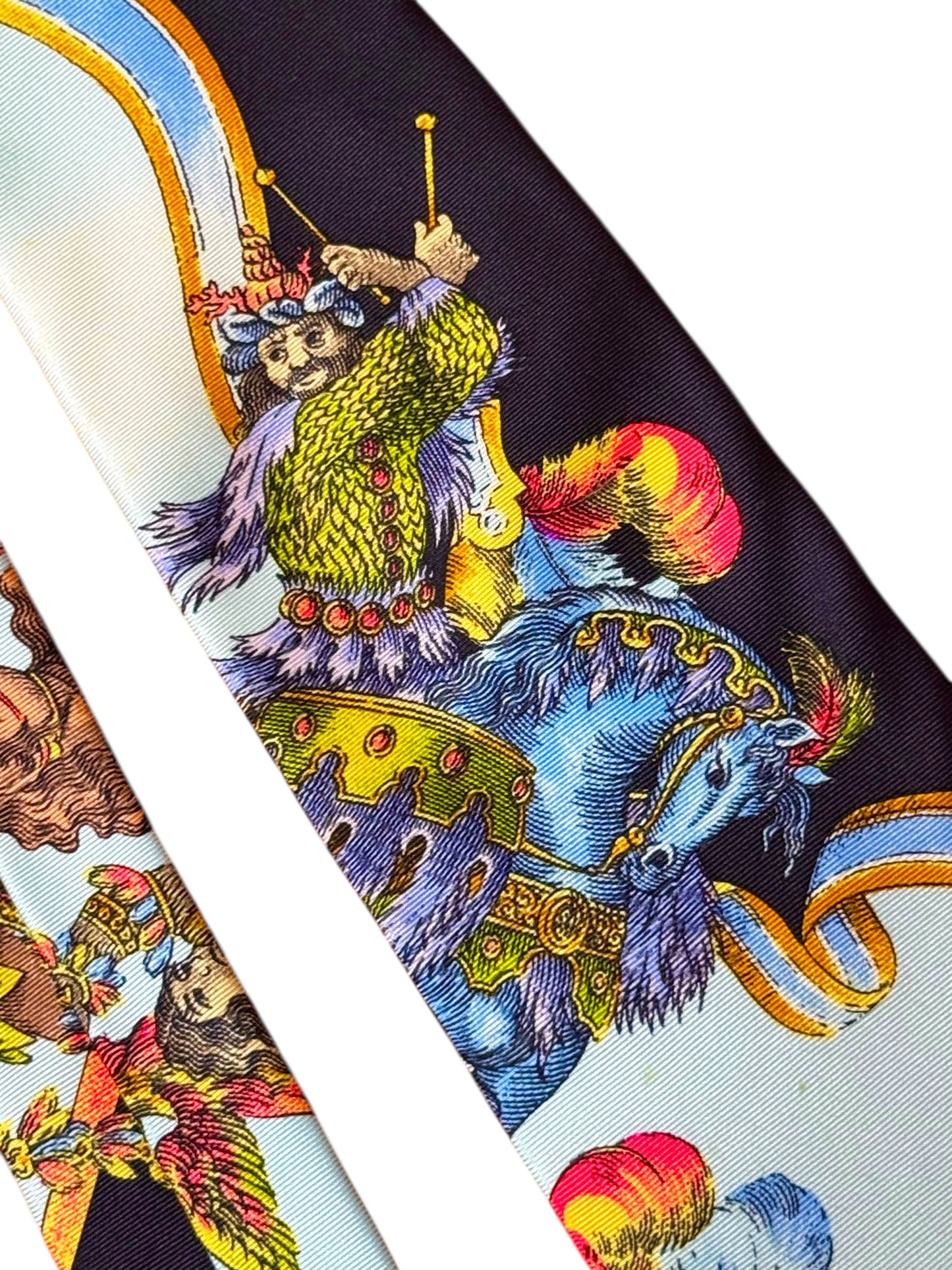 Cravatta vintage Gianni Versace seta stampa carrozza barocca medievale