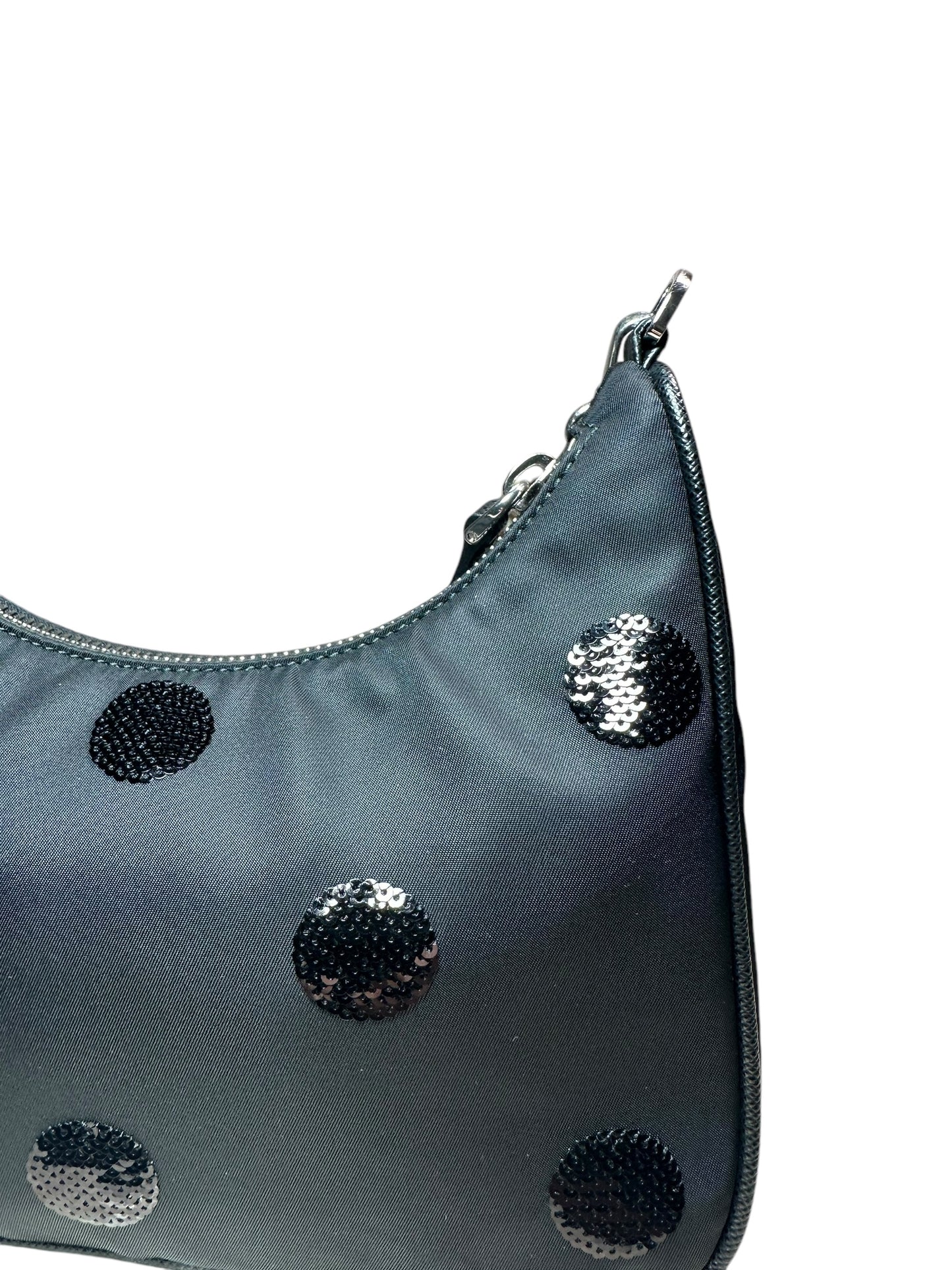 Prada Re-edition con paillettes