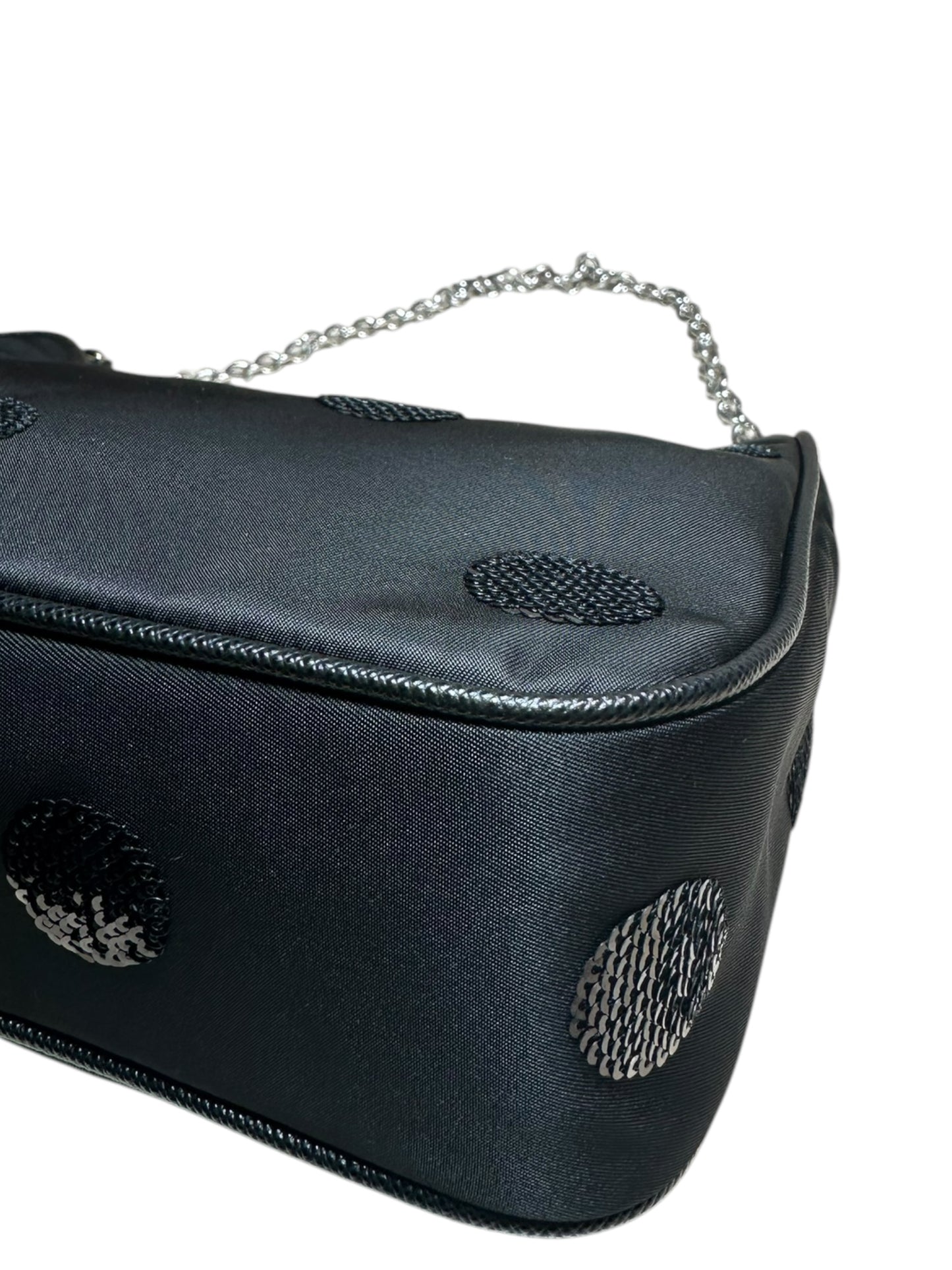 Prada Re-edition con paillettes
