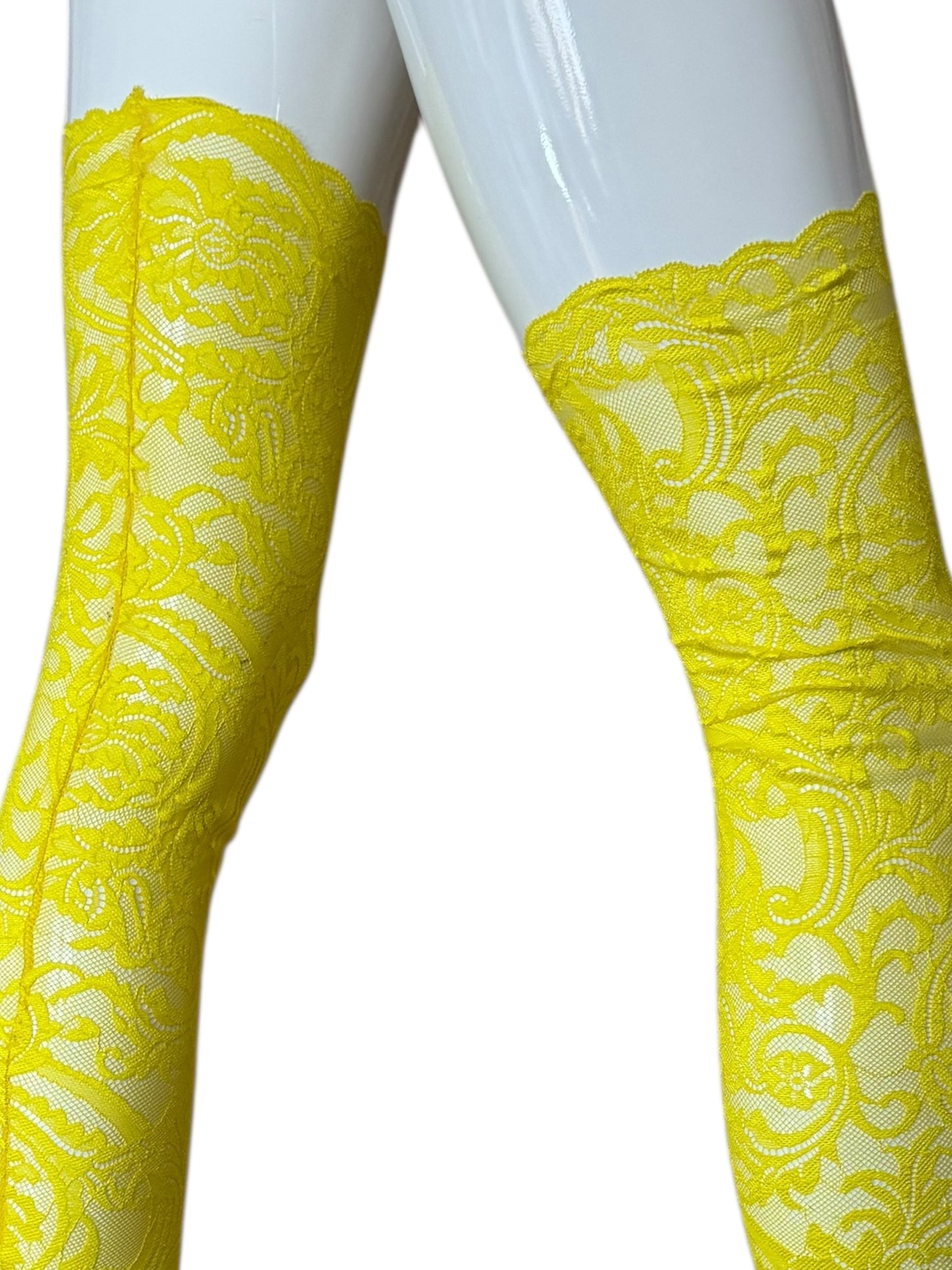 Collant autoreggenti gialli in pizzo Barocco Versace – Taglia M
