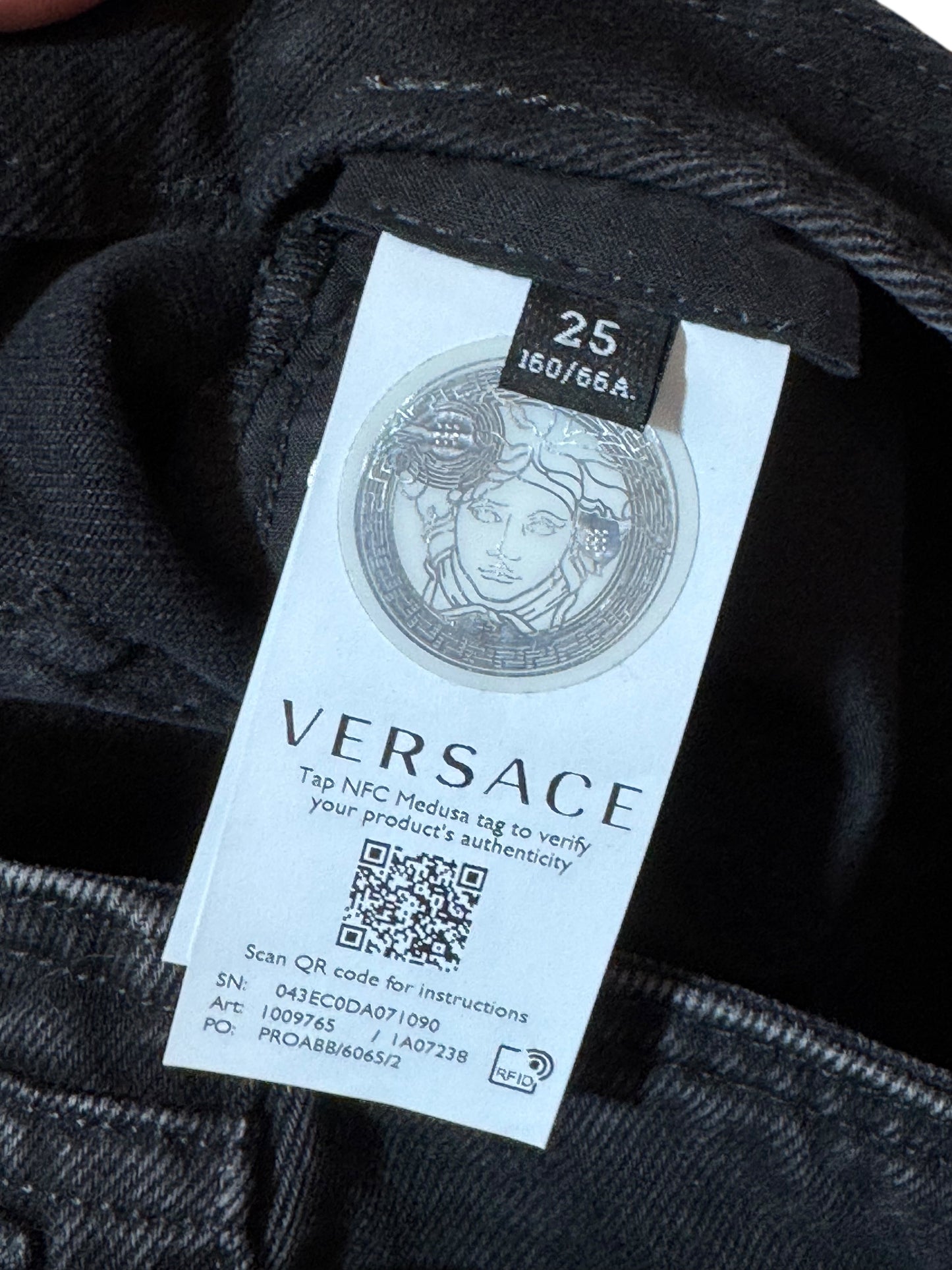 Jeans VERSACE Donna Tg 25 – Modello Flare Vita Bassa Nero con Medusa