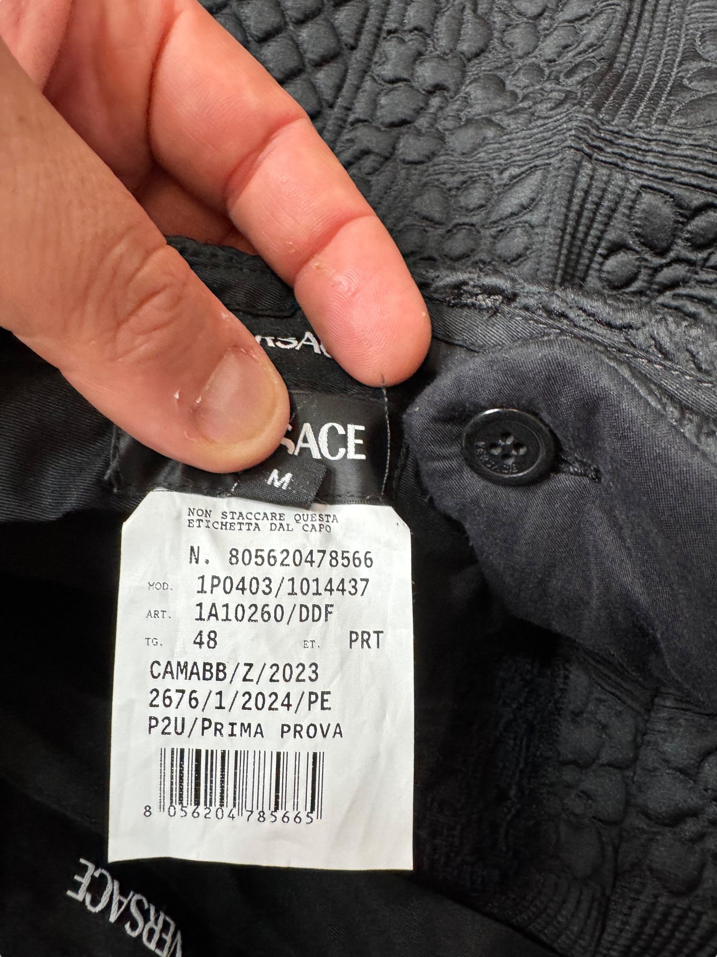 Versace bermuda uomo jacquard nero con motivo floreale – Made in Italy.