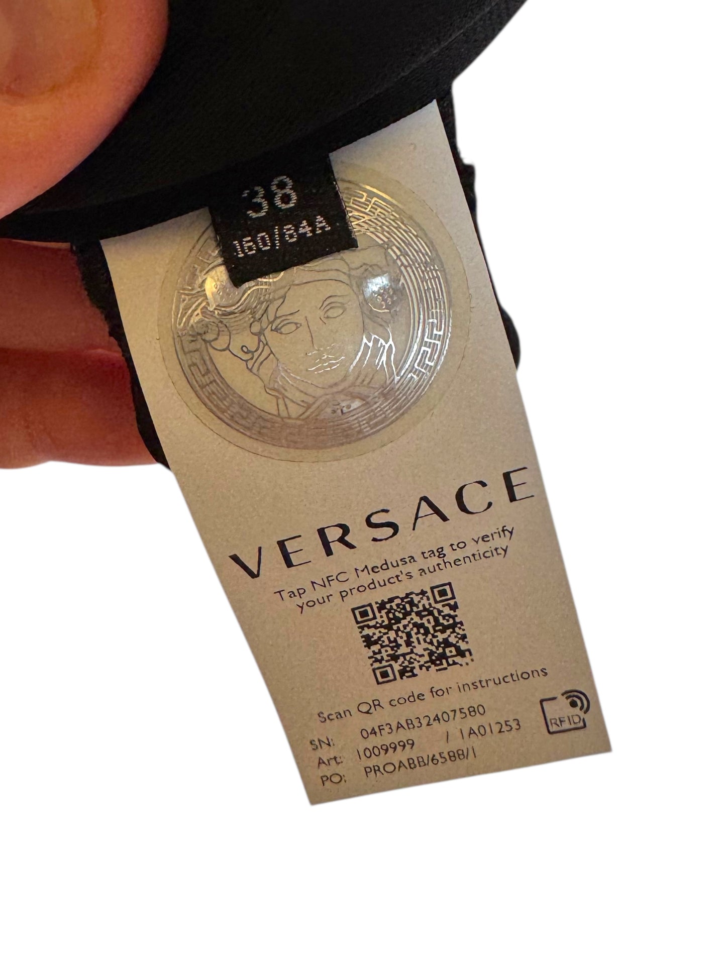 Versace Abito Nero Asimmetrico Monospalla Cut-Out - Taglia IT 38 - Made in Italy.