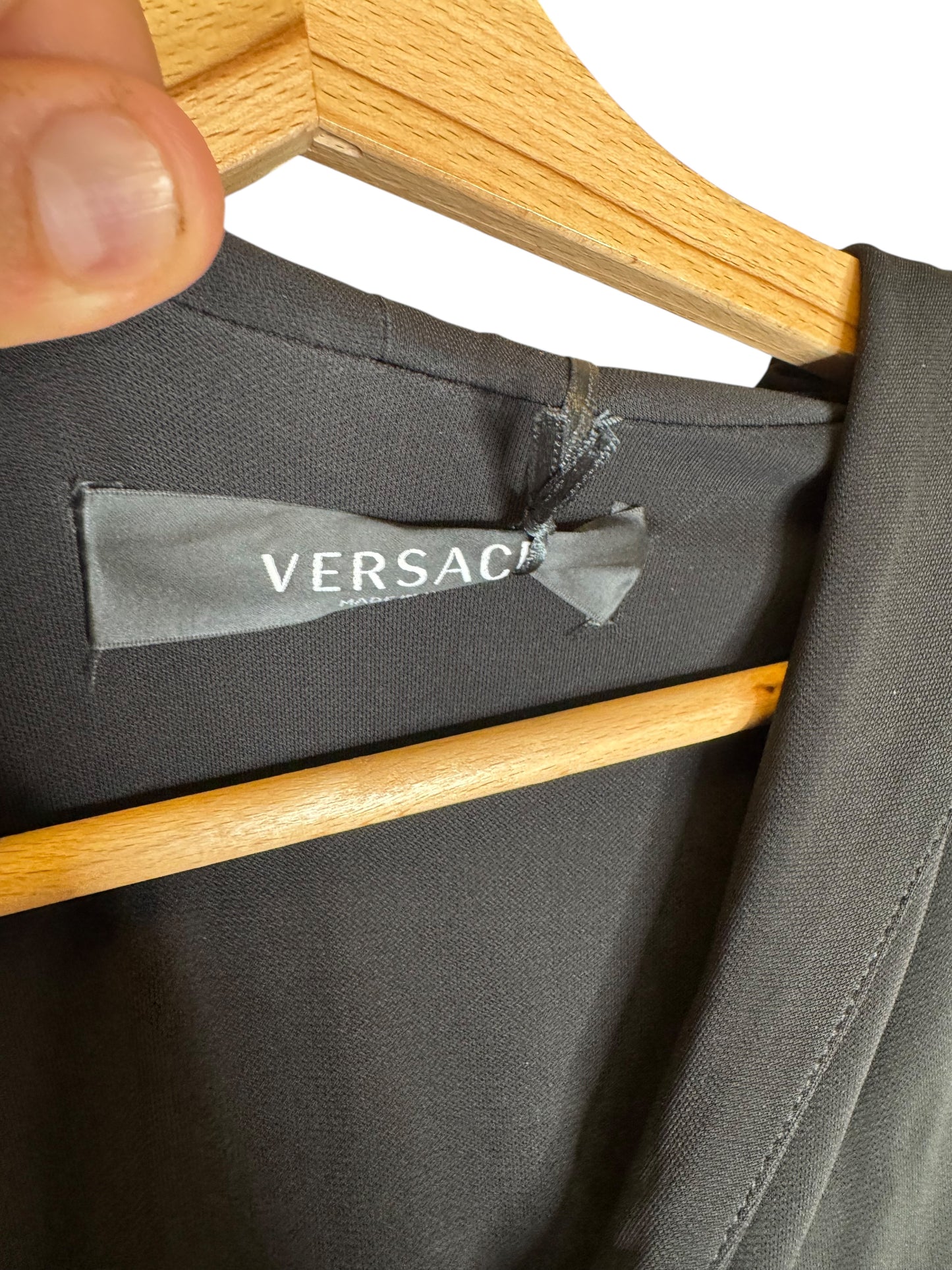 Versace Abito Lungo Nero con Cappuccio e Cut-Out Laterale - Taglia IT 38 - Made in Italy