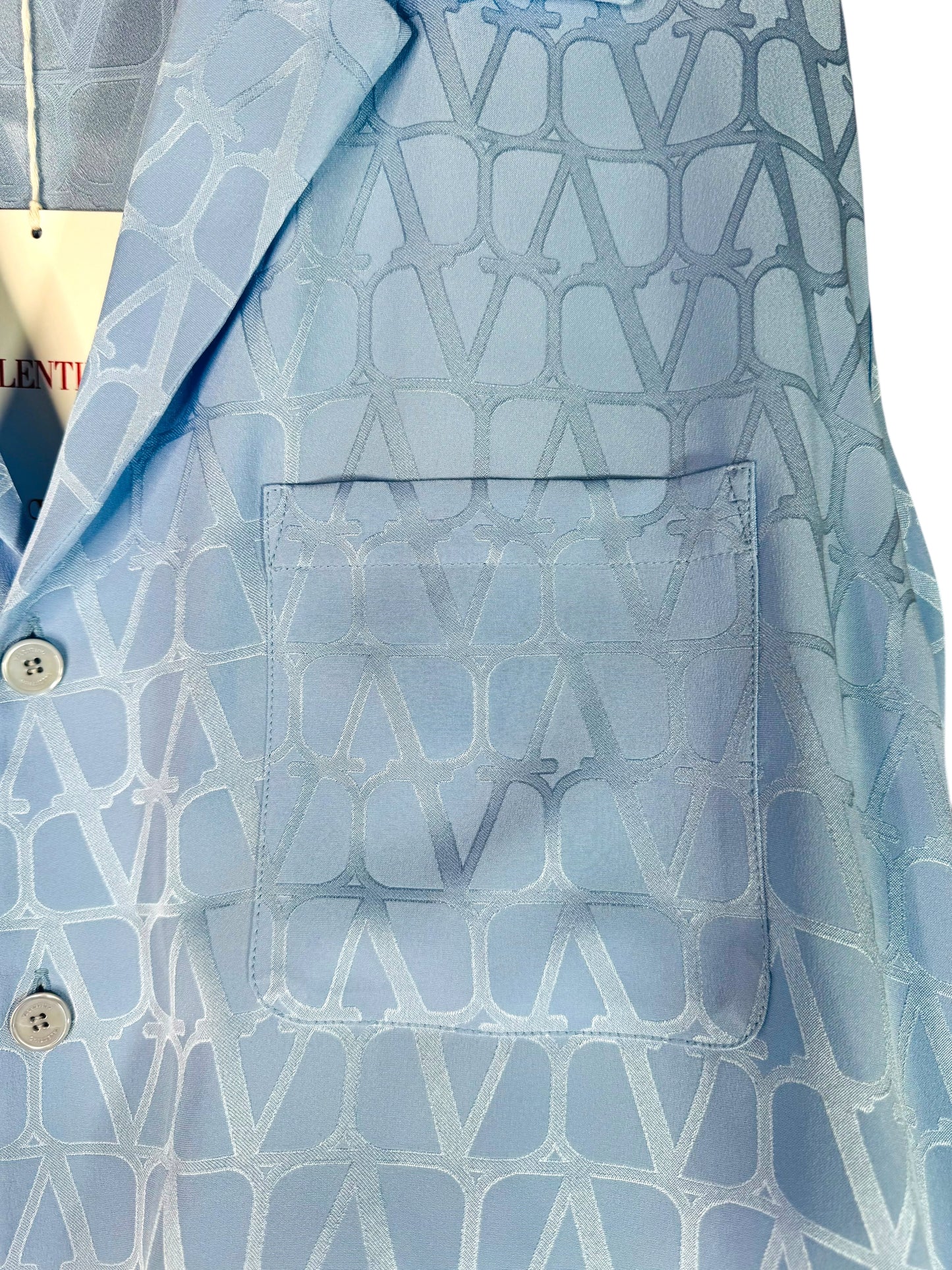 Valentino camicia seta azzurra con monogramma V logo tono su tono TG 46