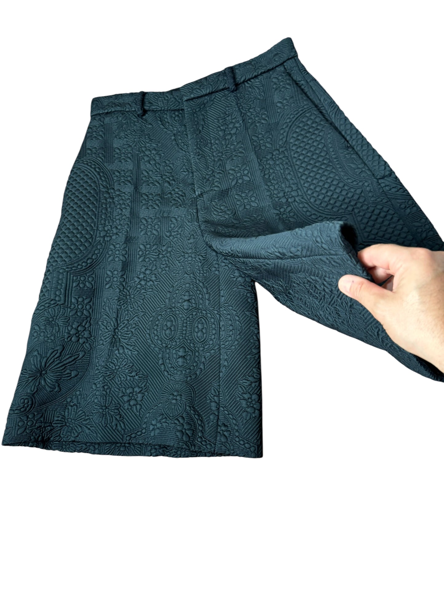 Versace bermuda uomo jacquard nero con motivo floreale – Made in Italy.