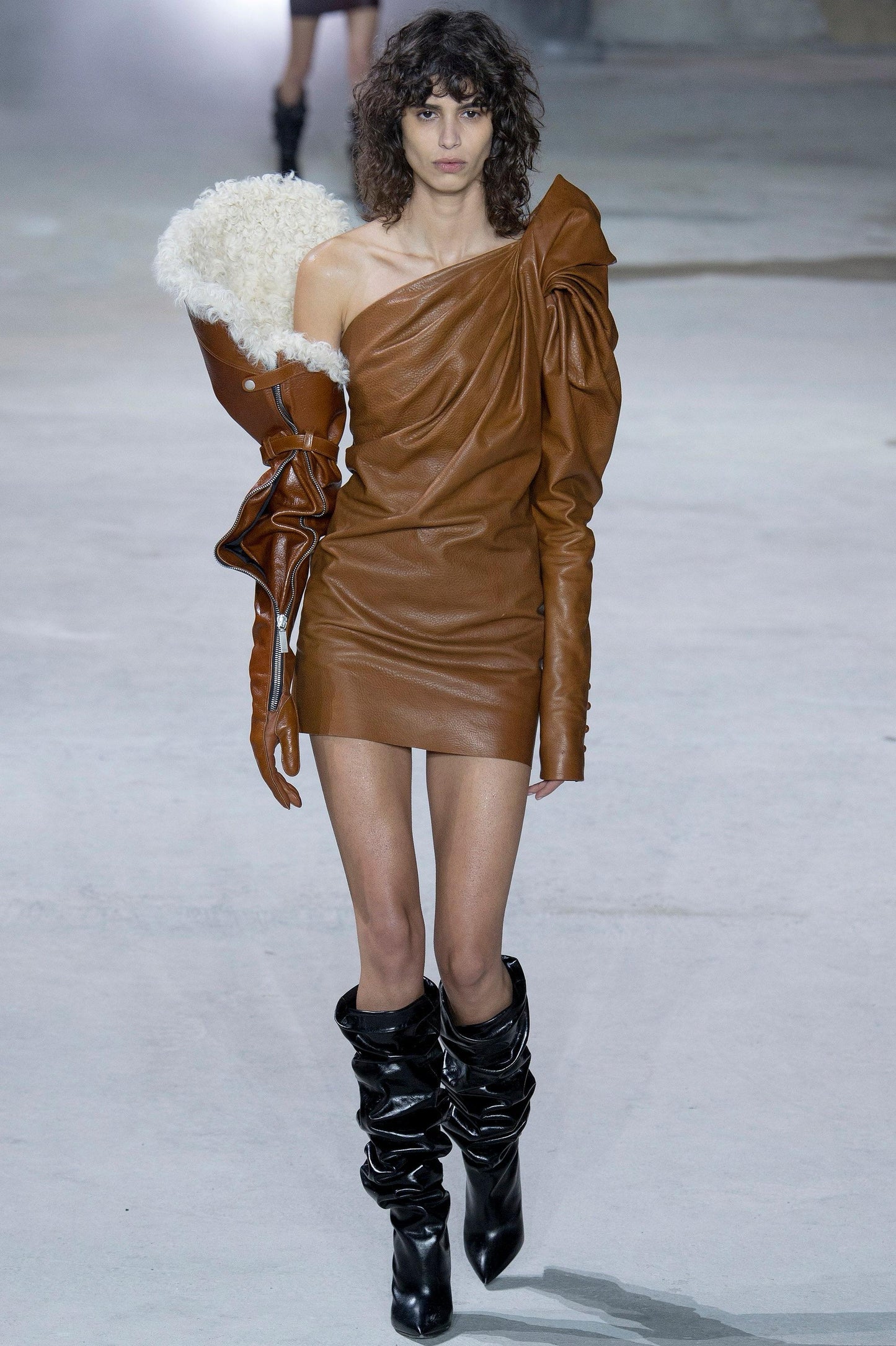Saint Laurent mini abito in pelle (S)