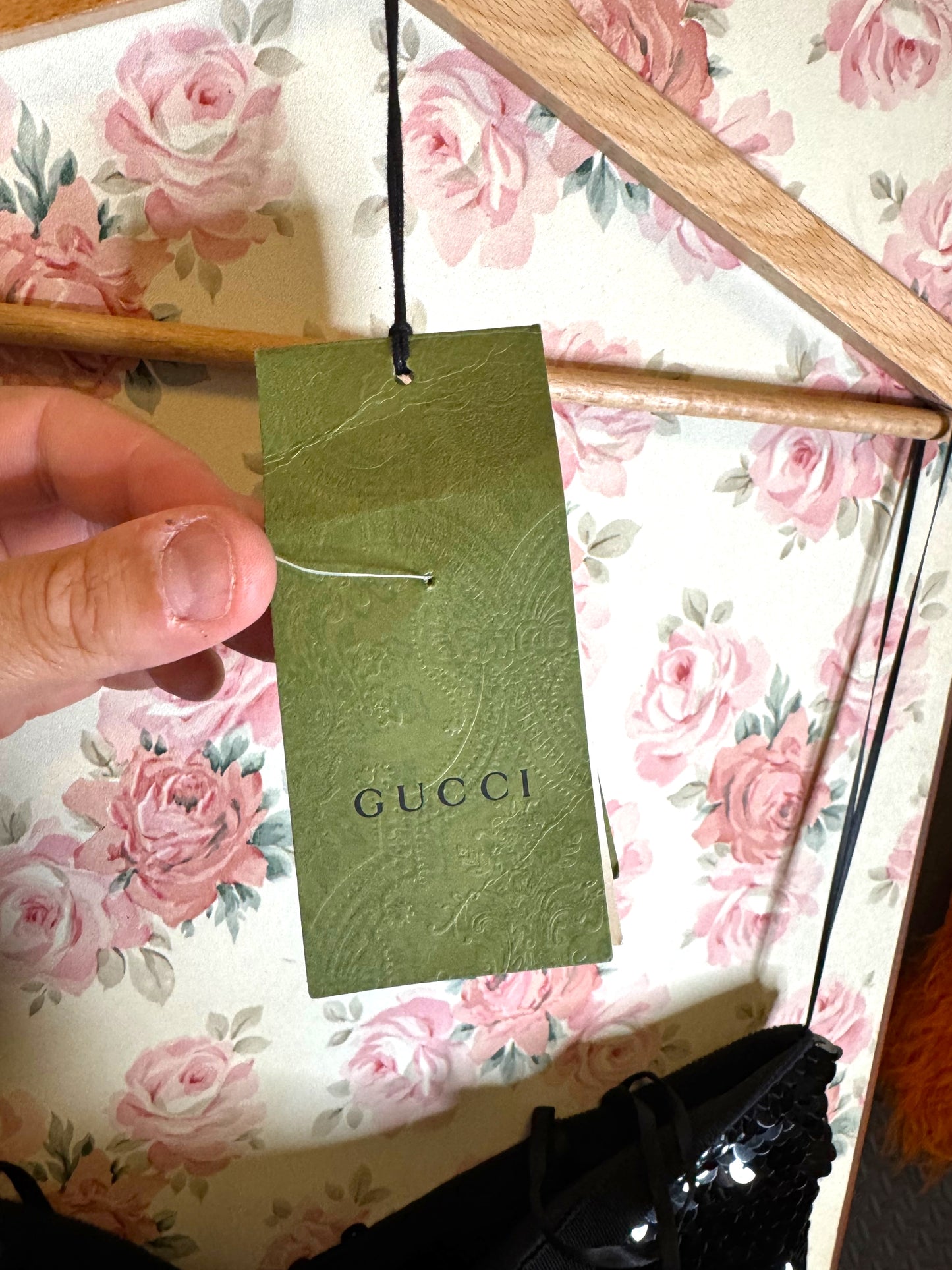 Abito lungo Gucci in seta con paillettes nere e dettagli cuore Made In Italy