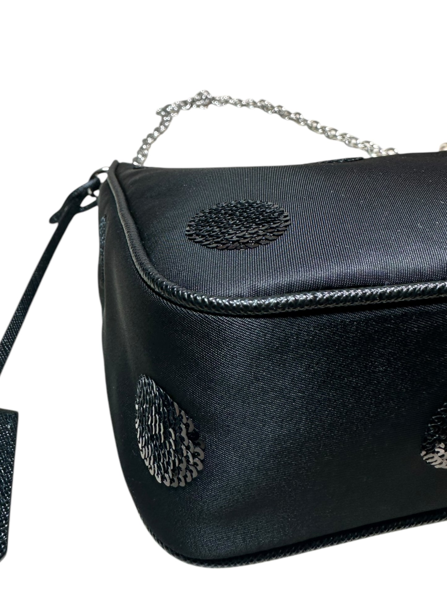 Prada Re-edition con paillettes