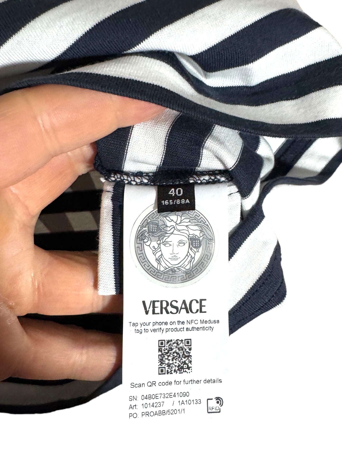T-shirt Versace a righe marinare con logo - Taglia 40 IT