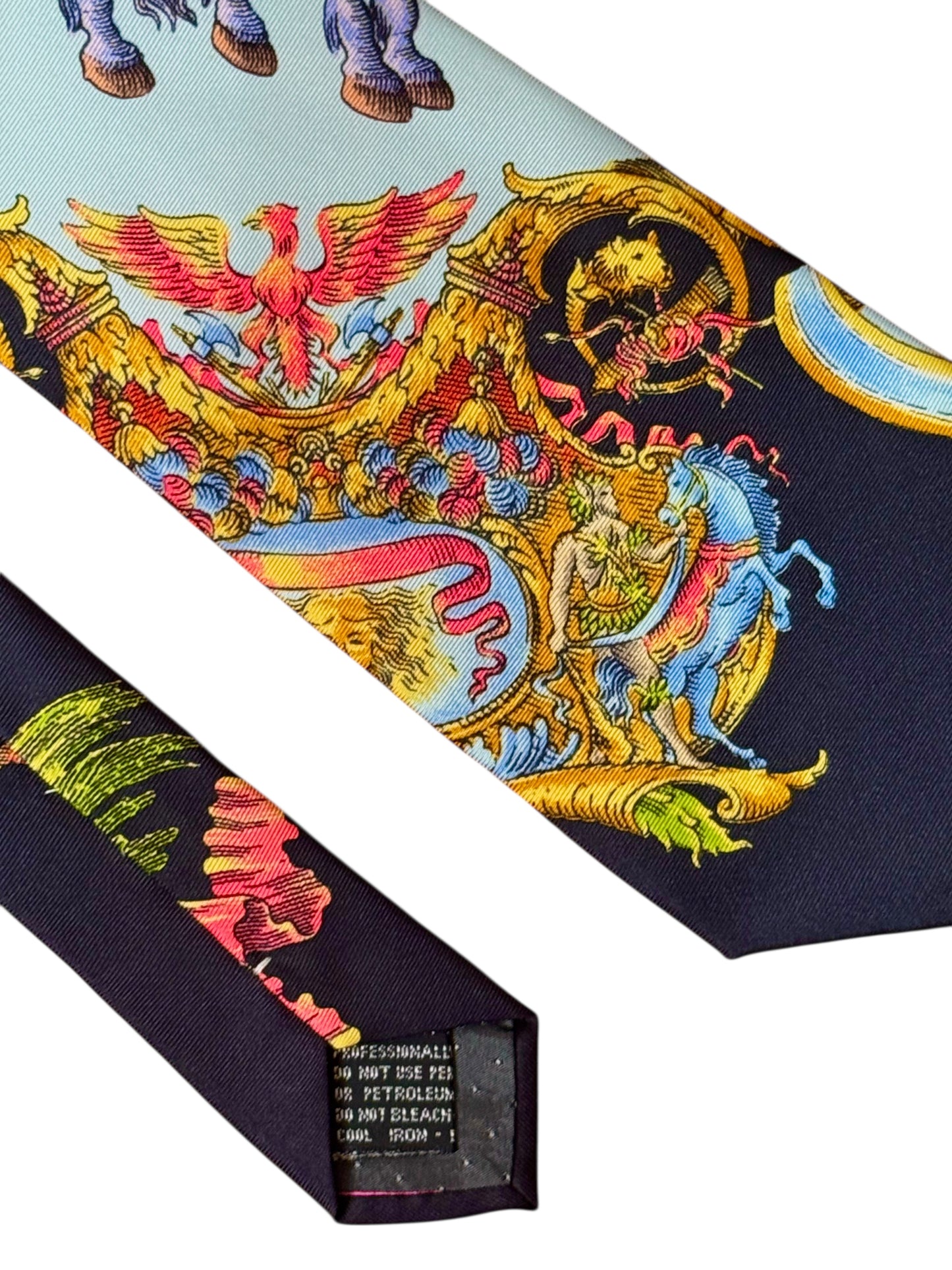 Cravatta vintage Gianni Versace seta stampa carrozza barocca medievale