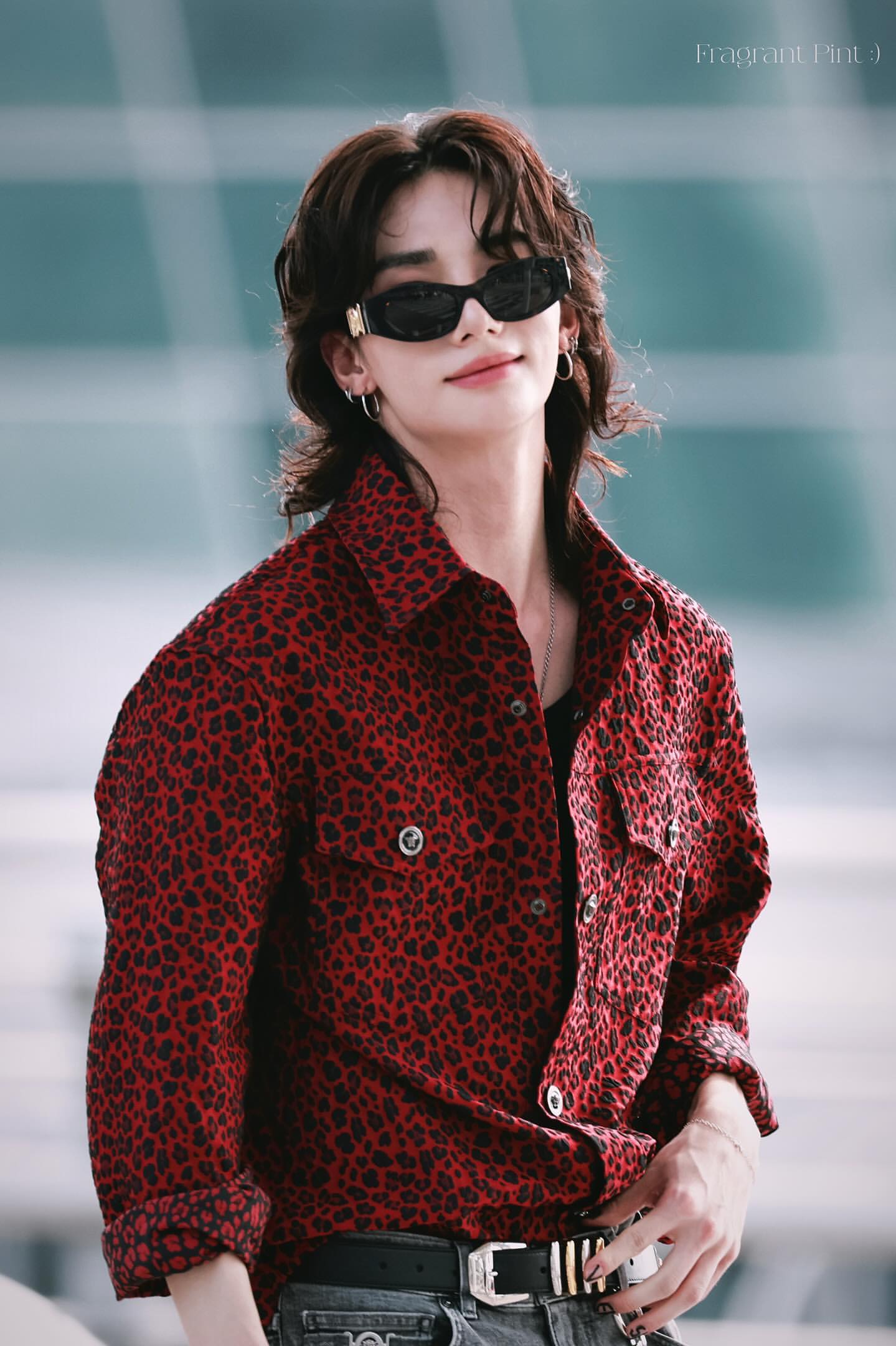 Giacca camicia Versace leopardata rosso/nero in cotone jacquard