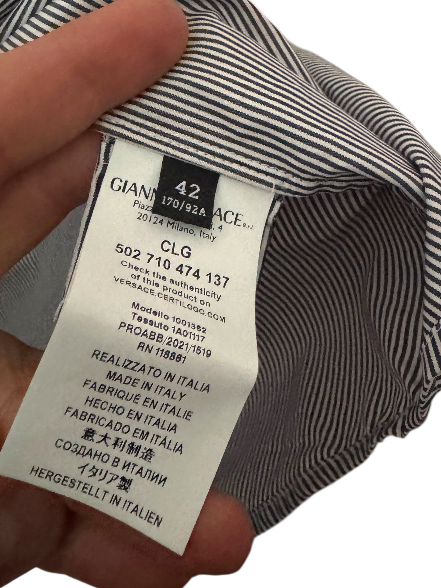 Camicia Versace in cotone con inserti di seta stampata