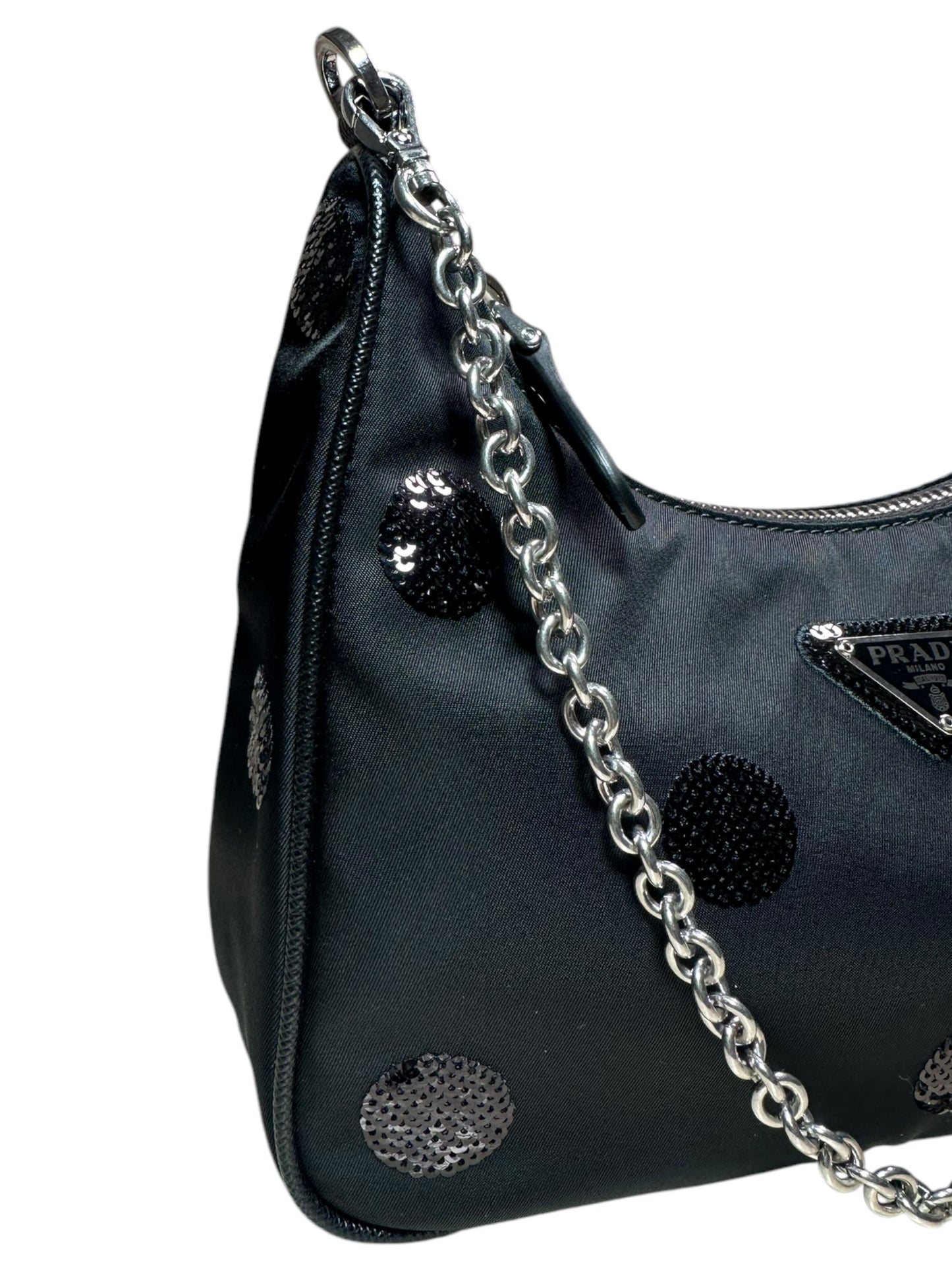 Prada Re-edition con paillettes