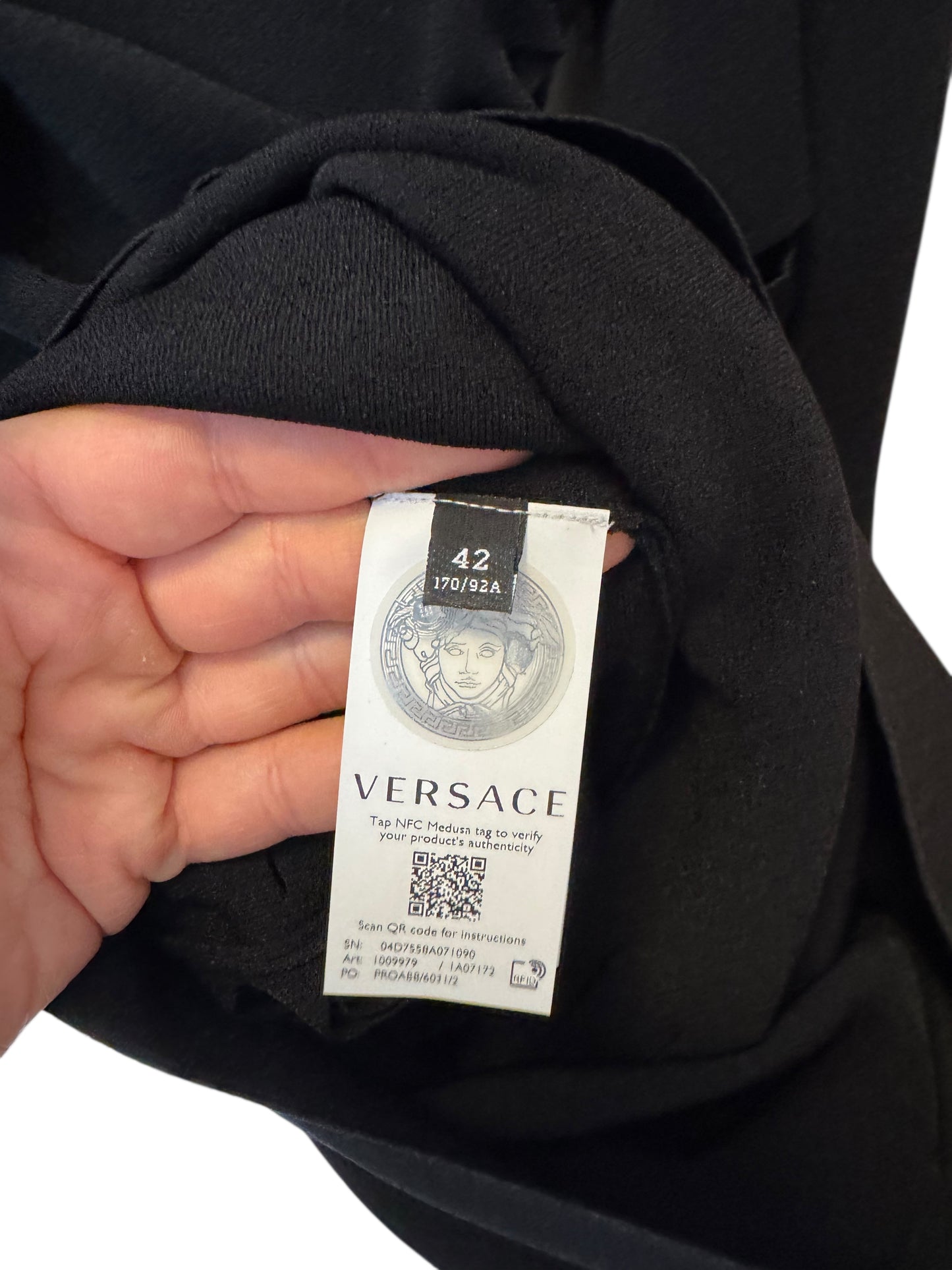Versace Abito Lungo Nero Cut-Out in Maglia – Taglia IT 42 – Made in Italy.