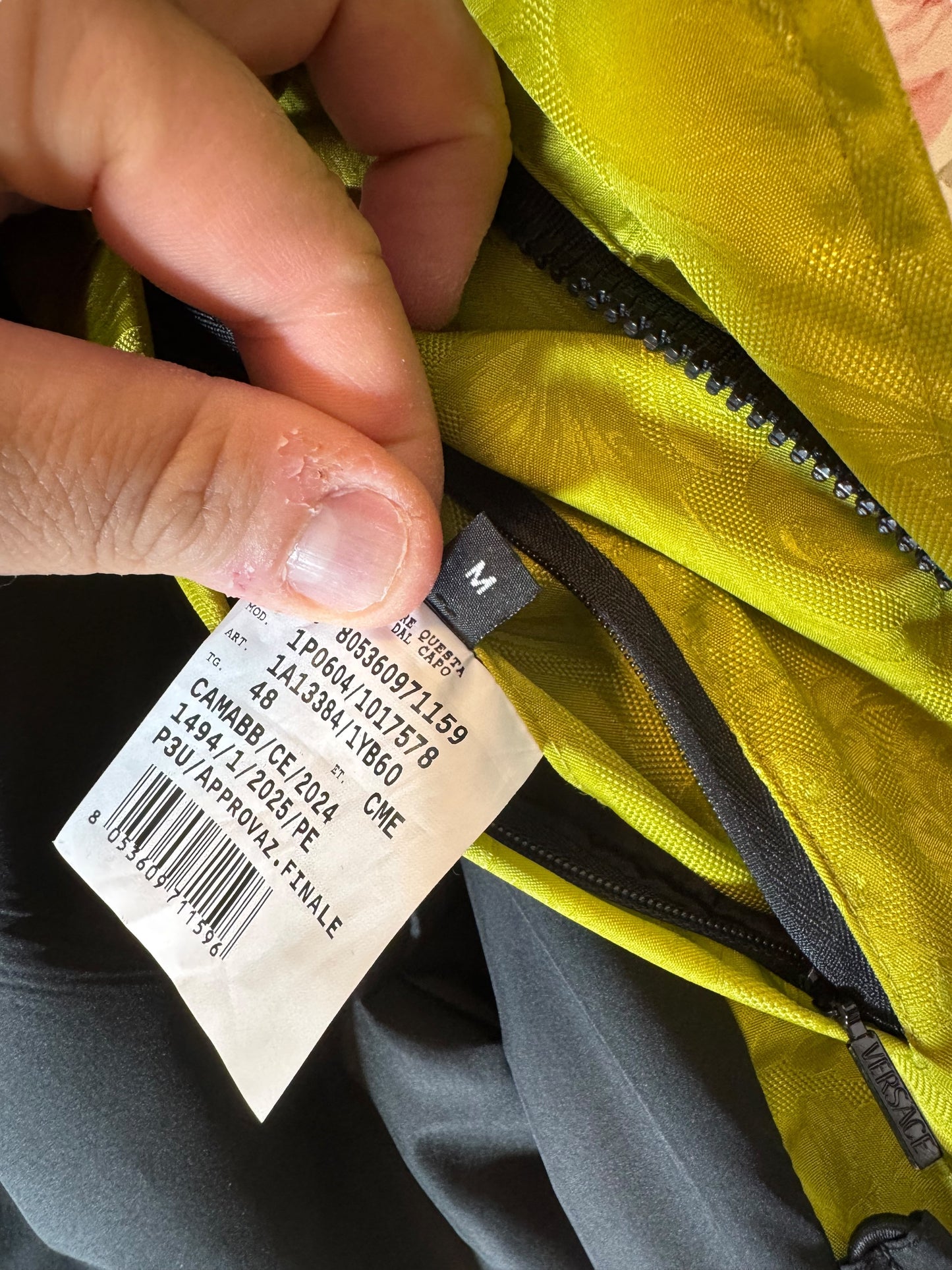 Giacca Versace Milano gialla con motivo Barocco tono su tono – Taglia 48