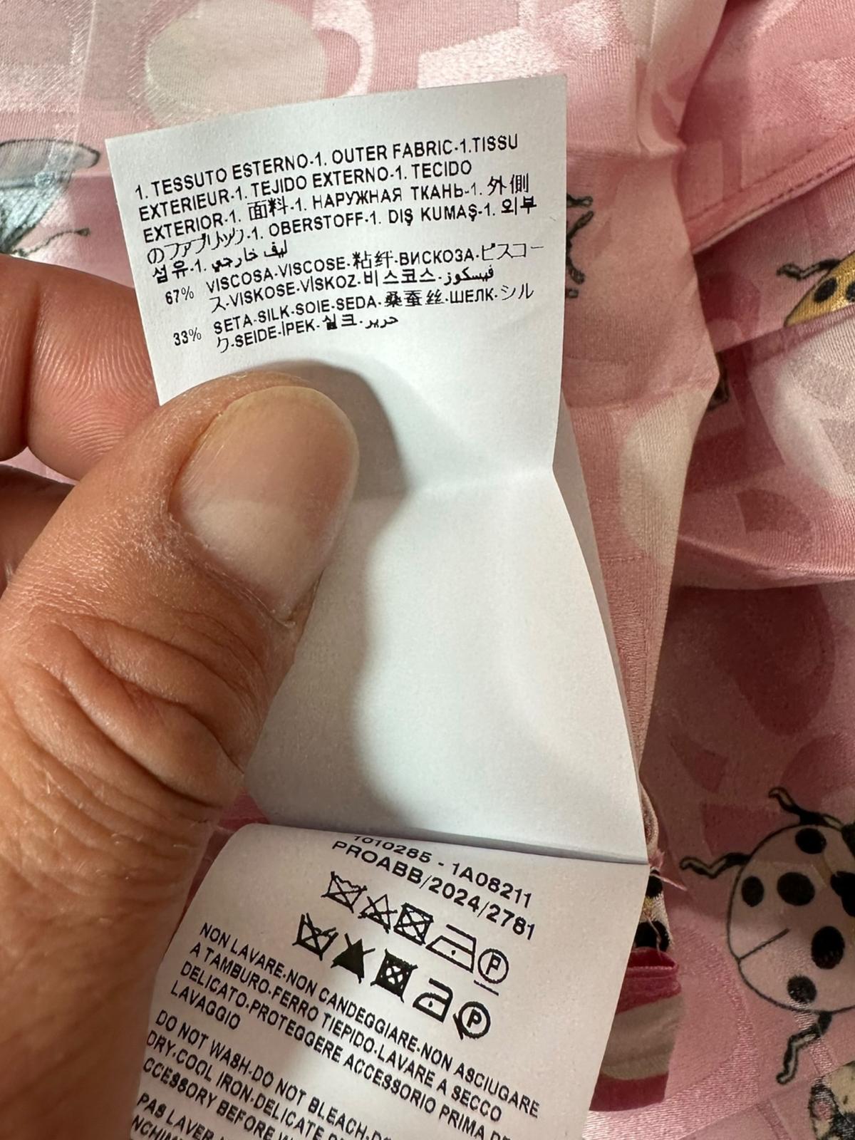 Versace gonna midi plissettata rosa con pois e stampa farfalle e coccinelle