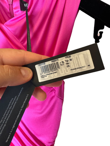 Vestito Versace cocktail in seta fucsia con drappeggi e orlo asimmetrico - taglia 36