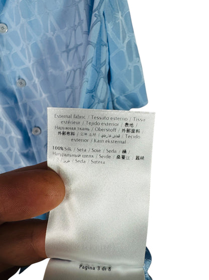 Valentino camicia seta azzurra con monogramma V logo tono su tono TG 46
