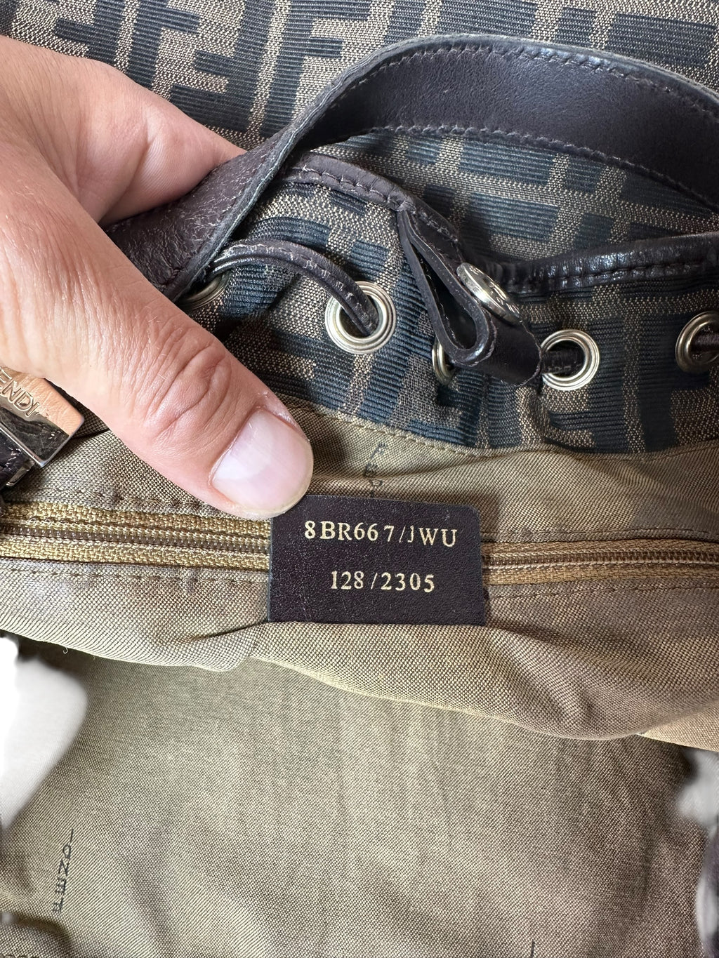 Fendi borsa hobo vintage in tela FF — foto 21