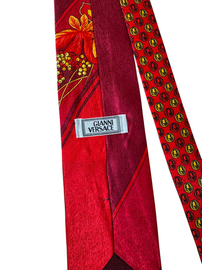 Cravatta Gianni Versace Vintage in Seta – Motivo Floreale Rosso/Bordeaux Giappone