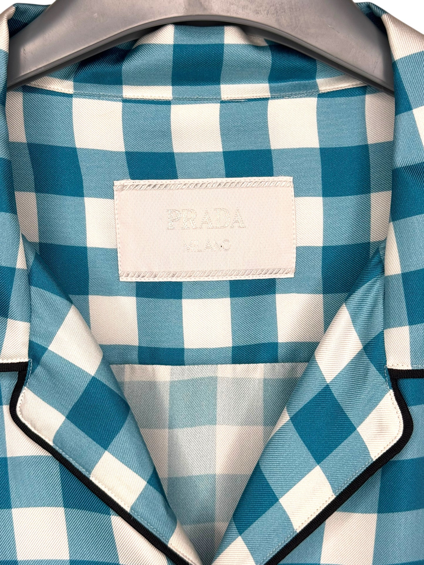 Prada camicia seta fantasia check azzurro bianco logo ricamato L — foto 4