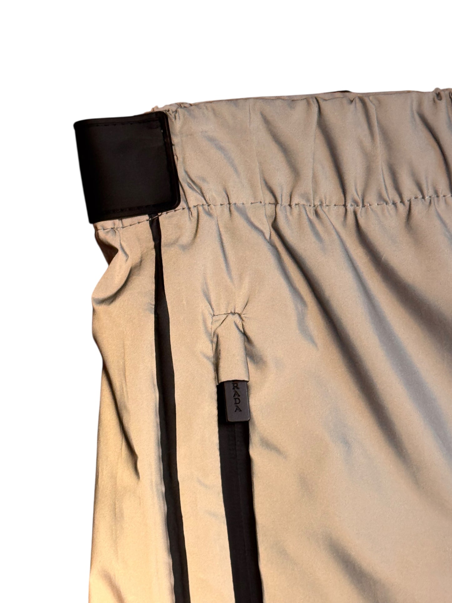 Prada pantaloni sportivi nylon grigio bande nere logo rosso tg 48 — foto 4
