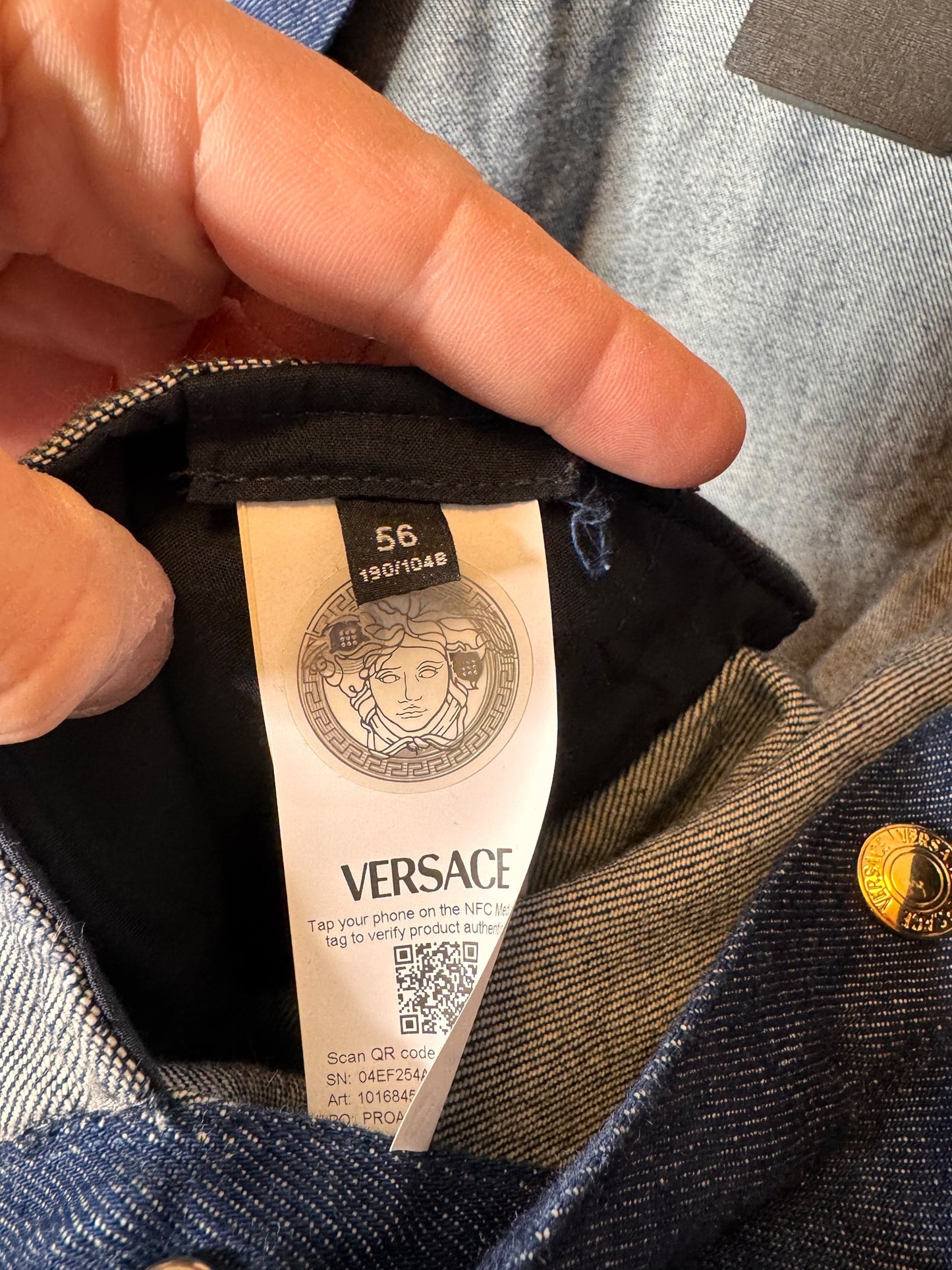 Giacca Camicia Versace in Denim con Medusa Ricamata – Taglia 56