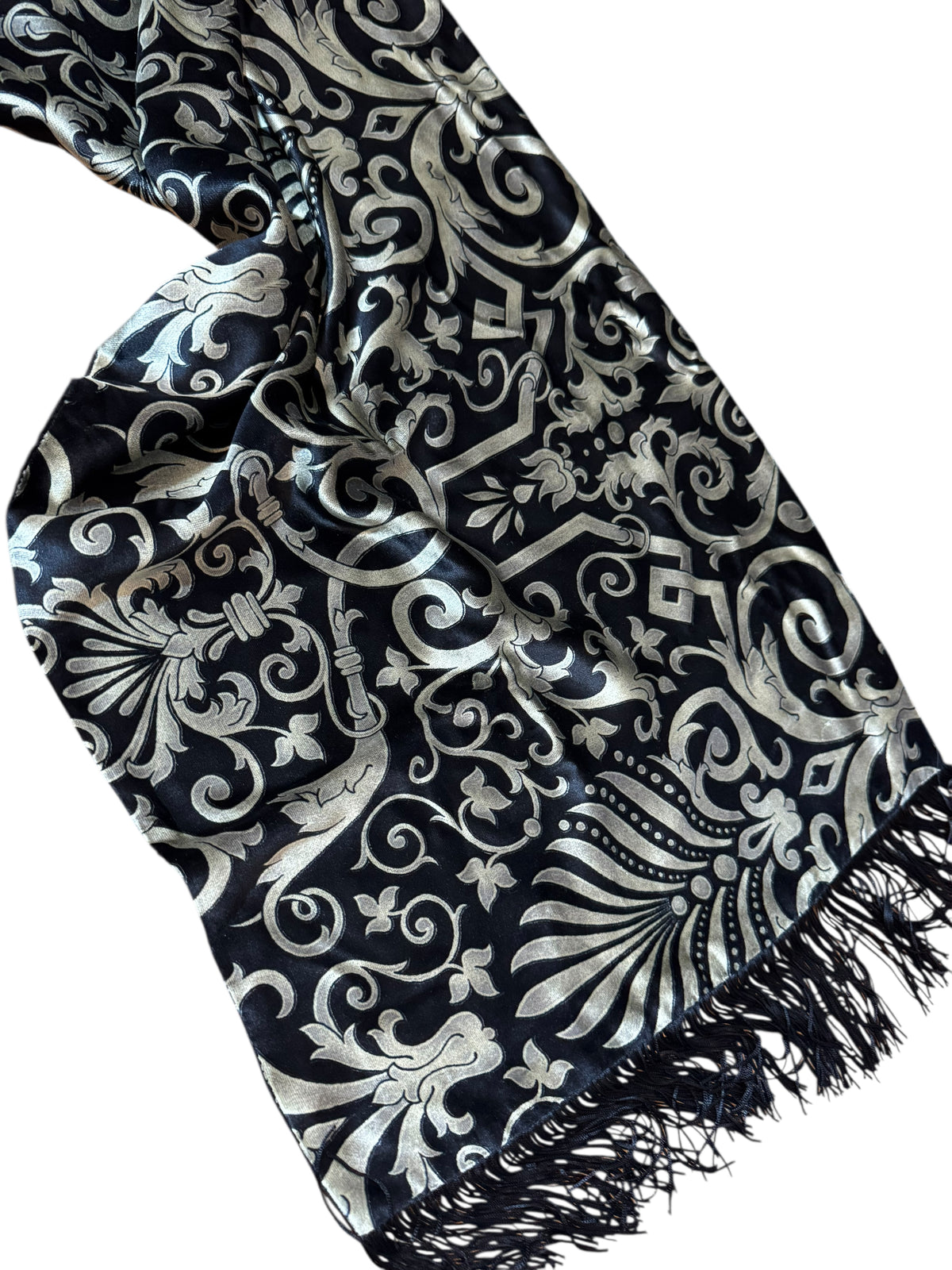 Sciarpa Gianni Versace Vintage in seta e cupro – Baroque Nero/Oro – Frange — foto 4