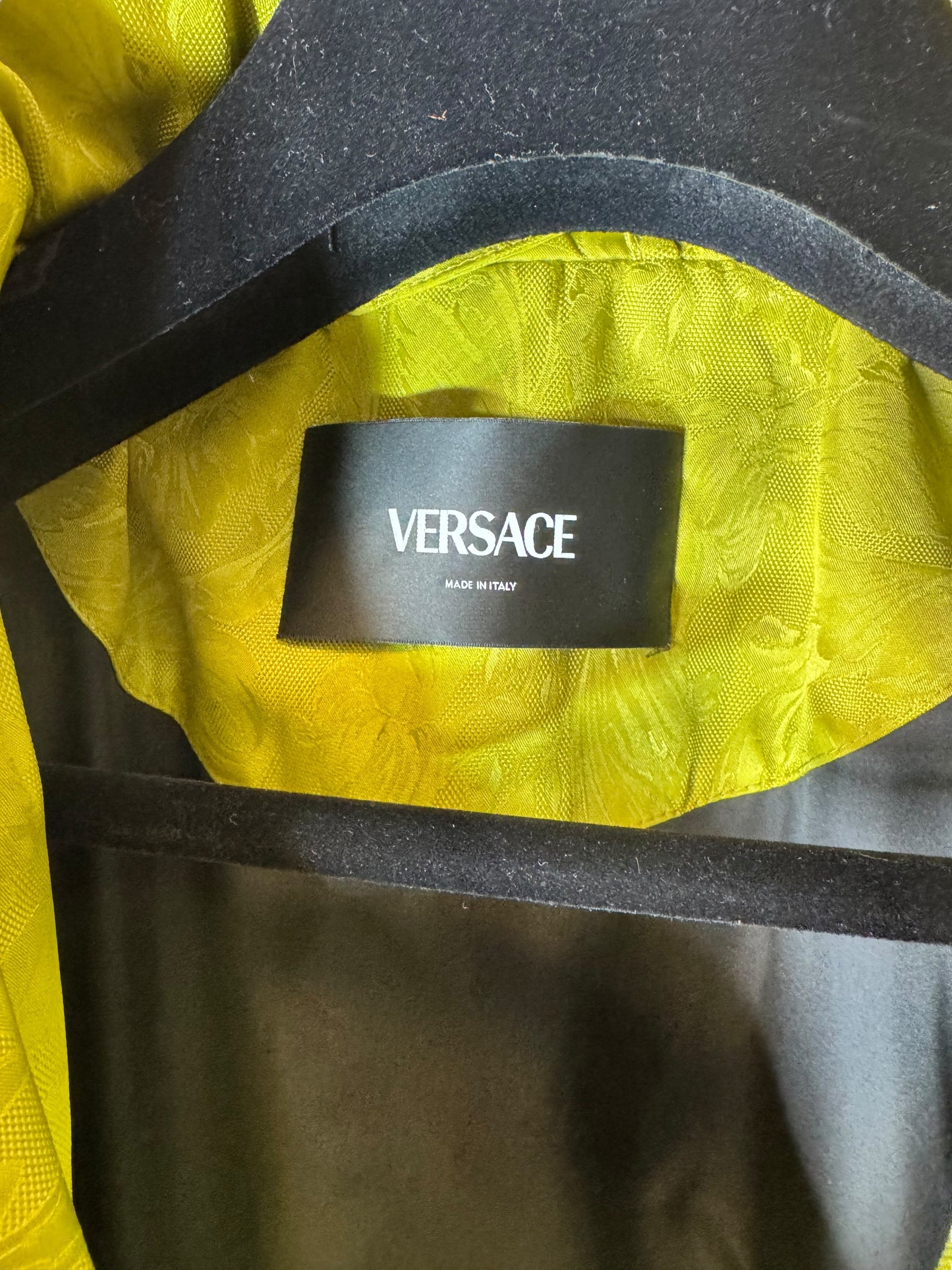 Giacca Versace Milano gialla con motivo Barocco tono su tono – Taglia 48