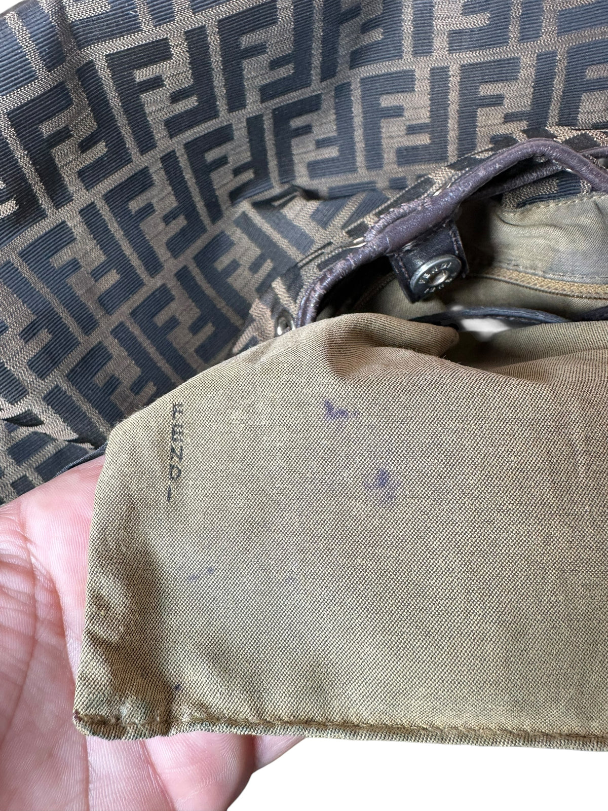Fendi borsa hobo vintage in tela FF — foto 23