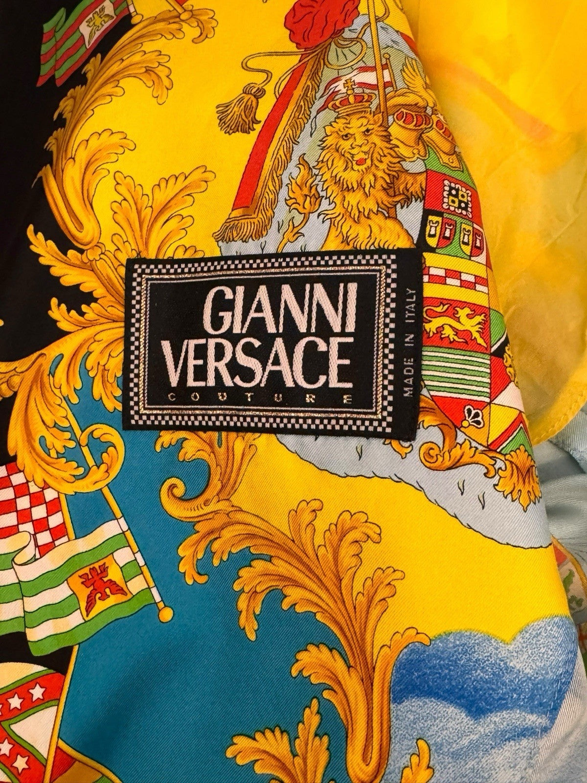 Gianni Versace Couture blazer vintage seta stampa bandiere Medusa taglia 44