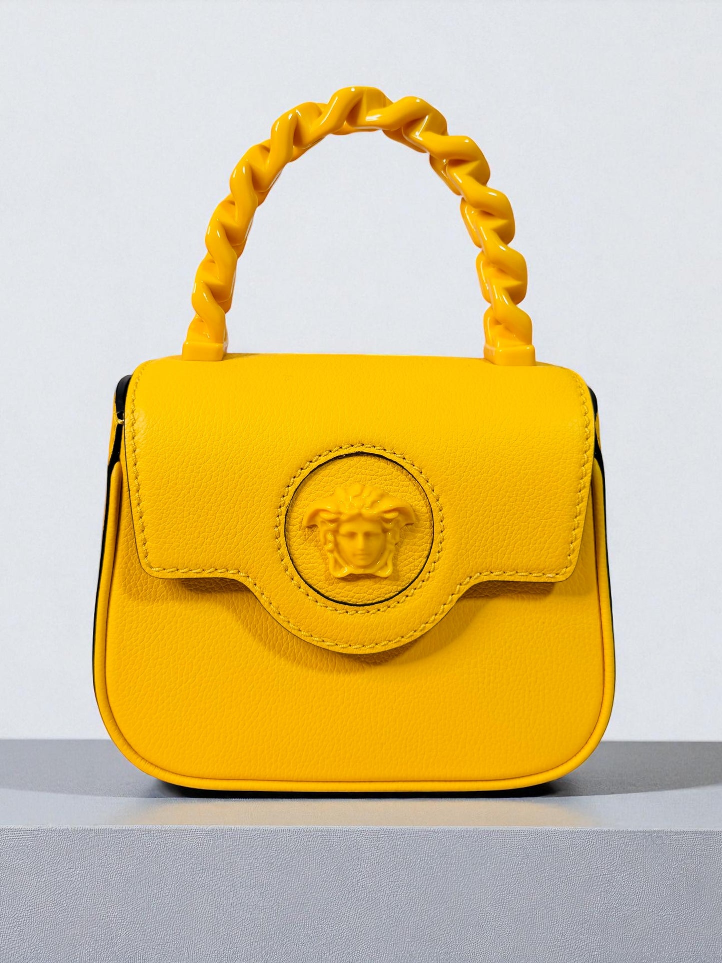Versace La Medusa Mini Bag Gialla in Pelle