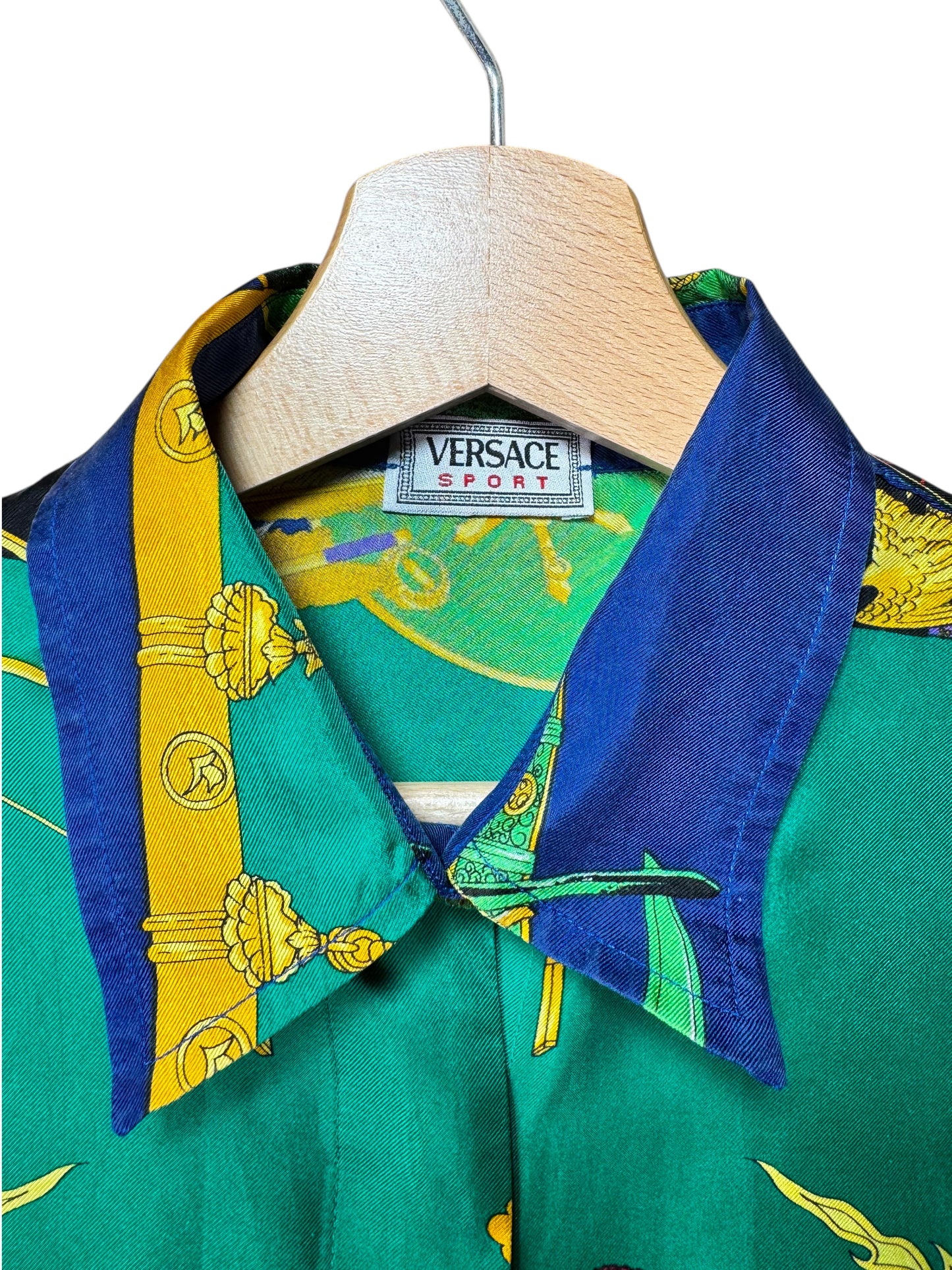 Camicia Gianni Versace Sport vintage in seta stampa Samurai – Made in Italy.