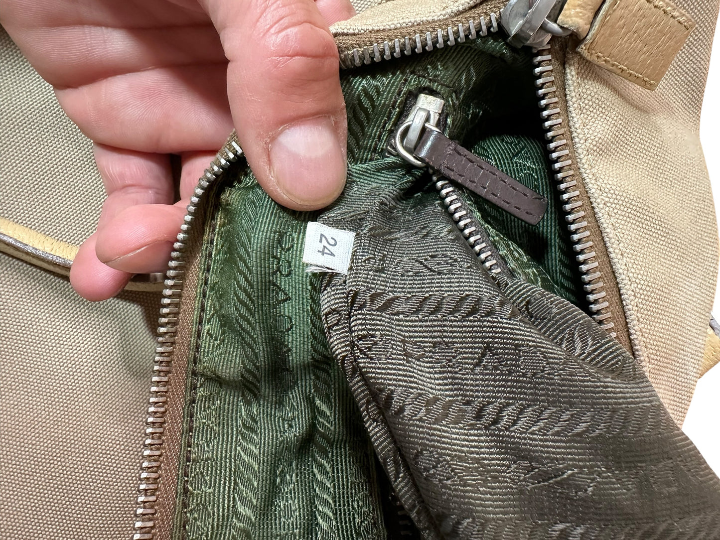 Prada borsa vintage in tela e pelle — foto 13