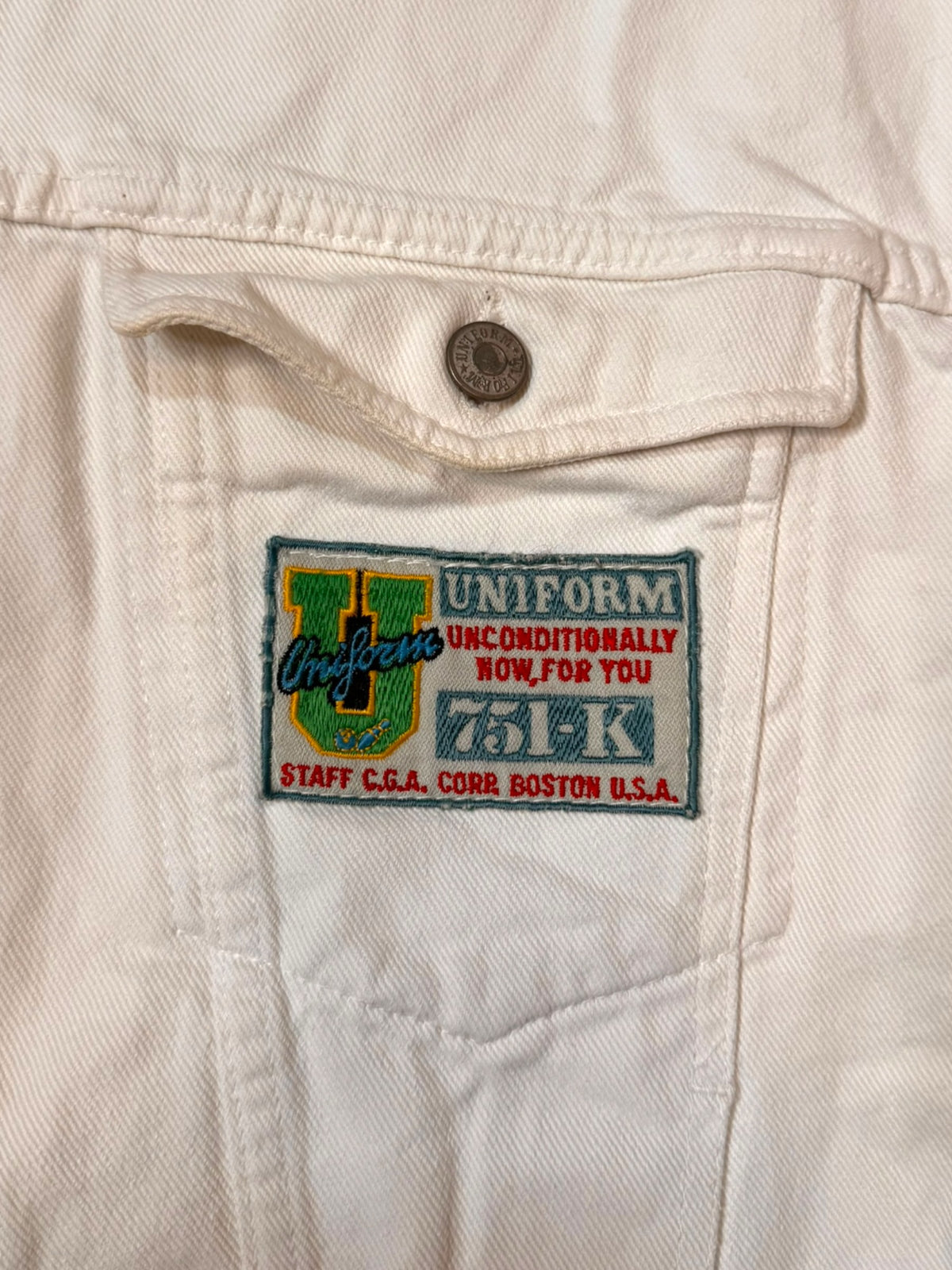Giacca denim bianca Uniform 751-K vintage con patch ricamata — foto 3