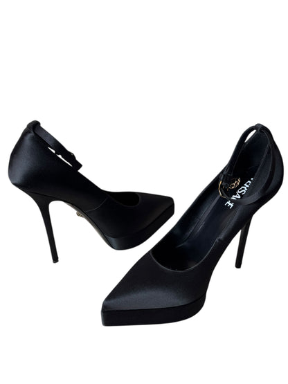 Versace Décolleté in Raso Nero con Plateau e Tacco a Spillo – Medusa Charm